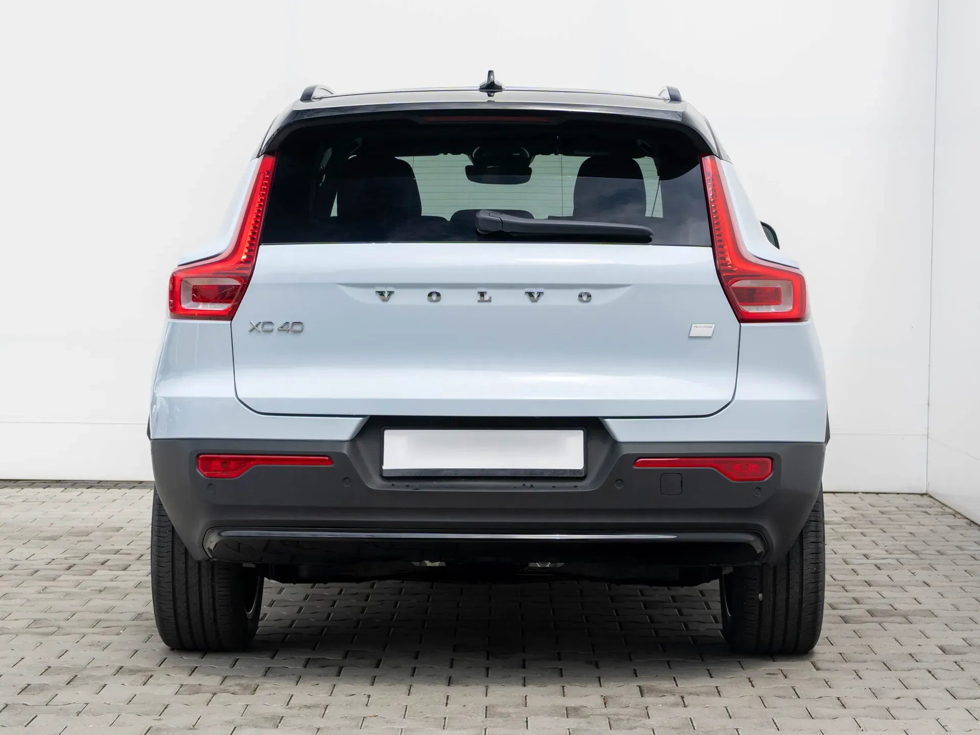 Volvo XC40 Recharge Pure Electric Extended Range - Samsaru's Car Outlet