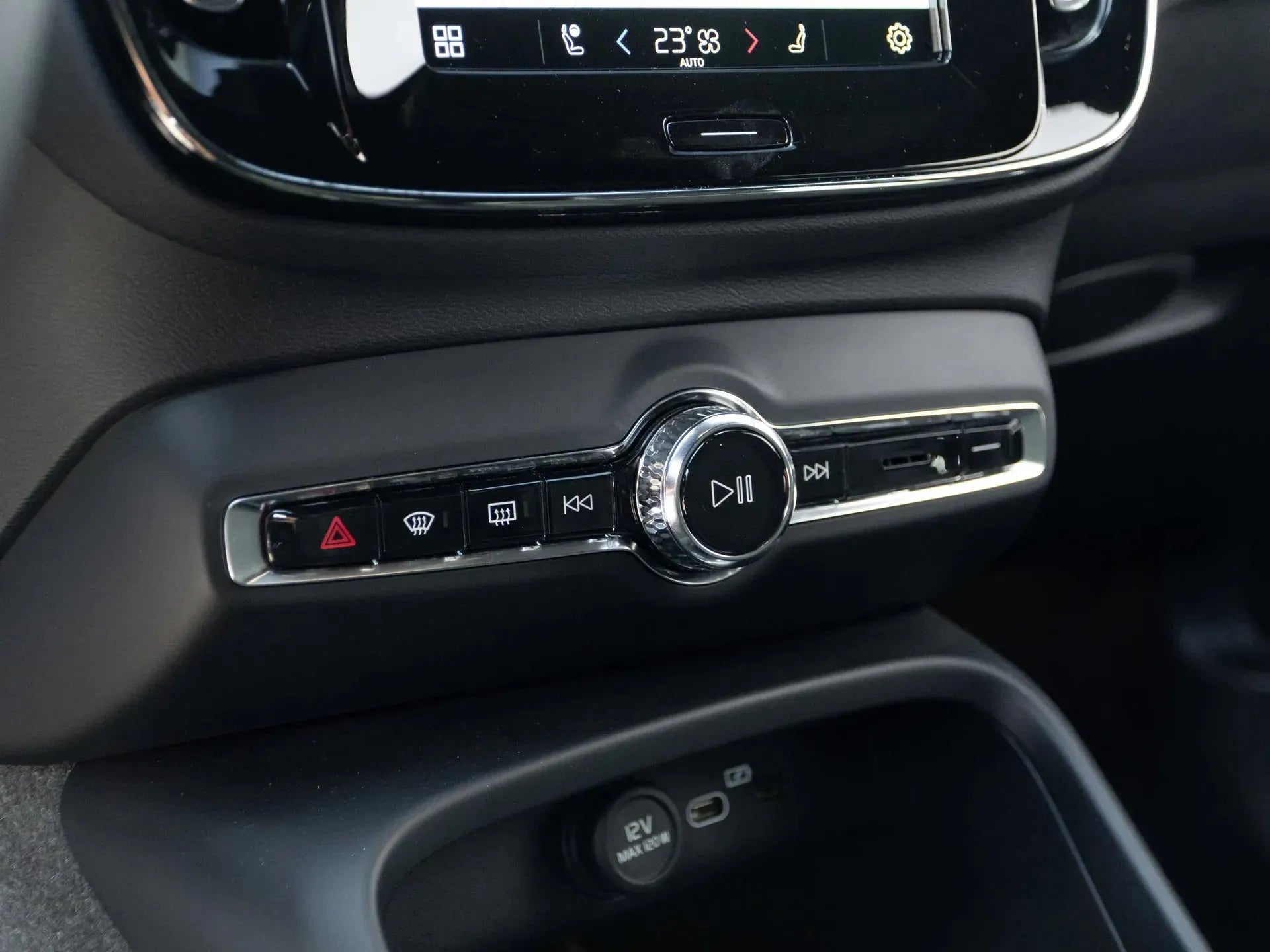 Volvo XC40 Recharge Pure Electric - Samsaru's Car Outlet