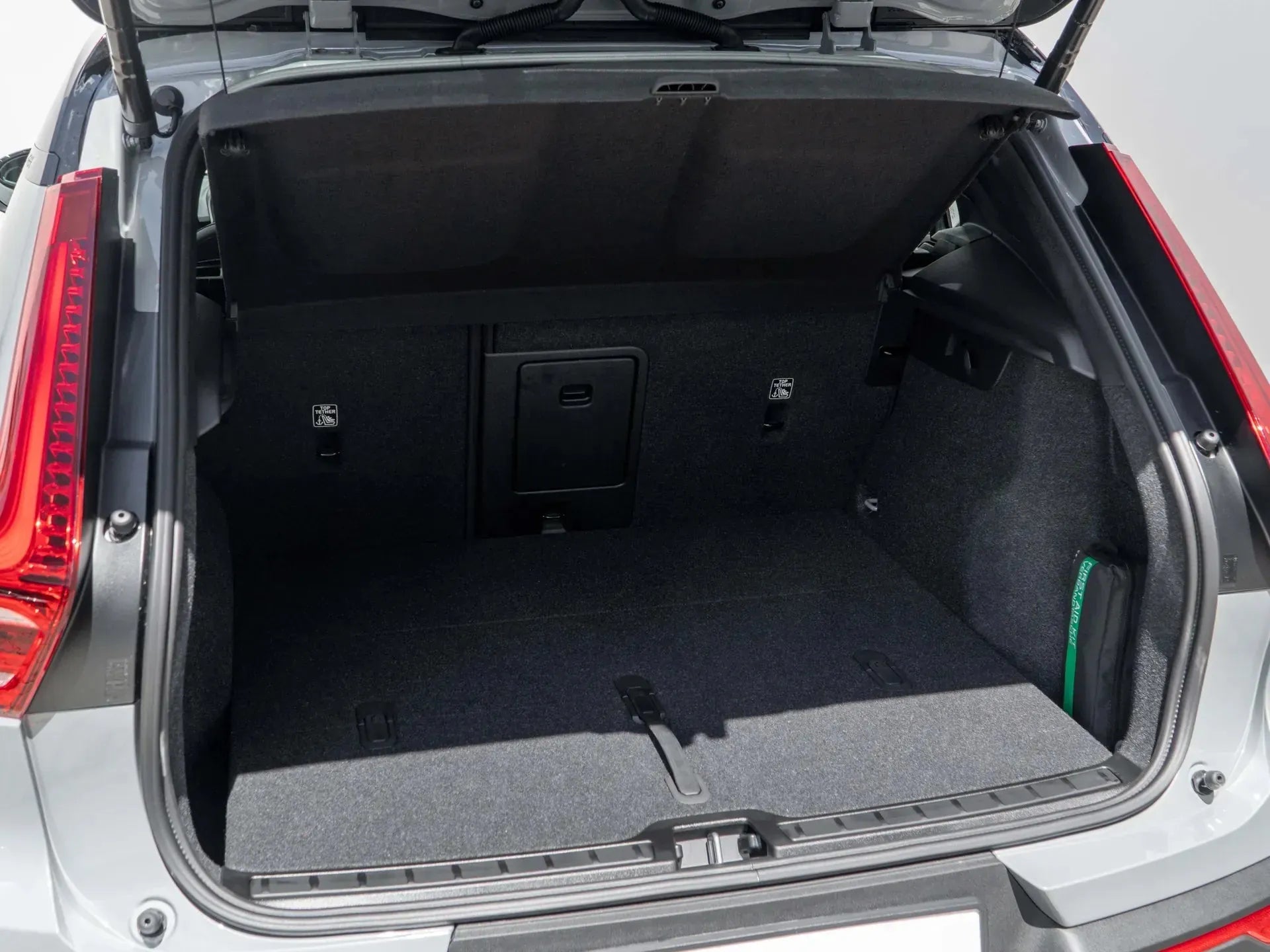 Volvo XC40 Recharge Pure Electric - Samsaru's Car Outlet
