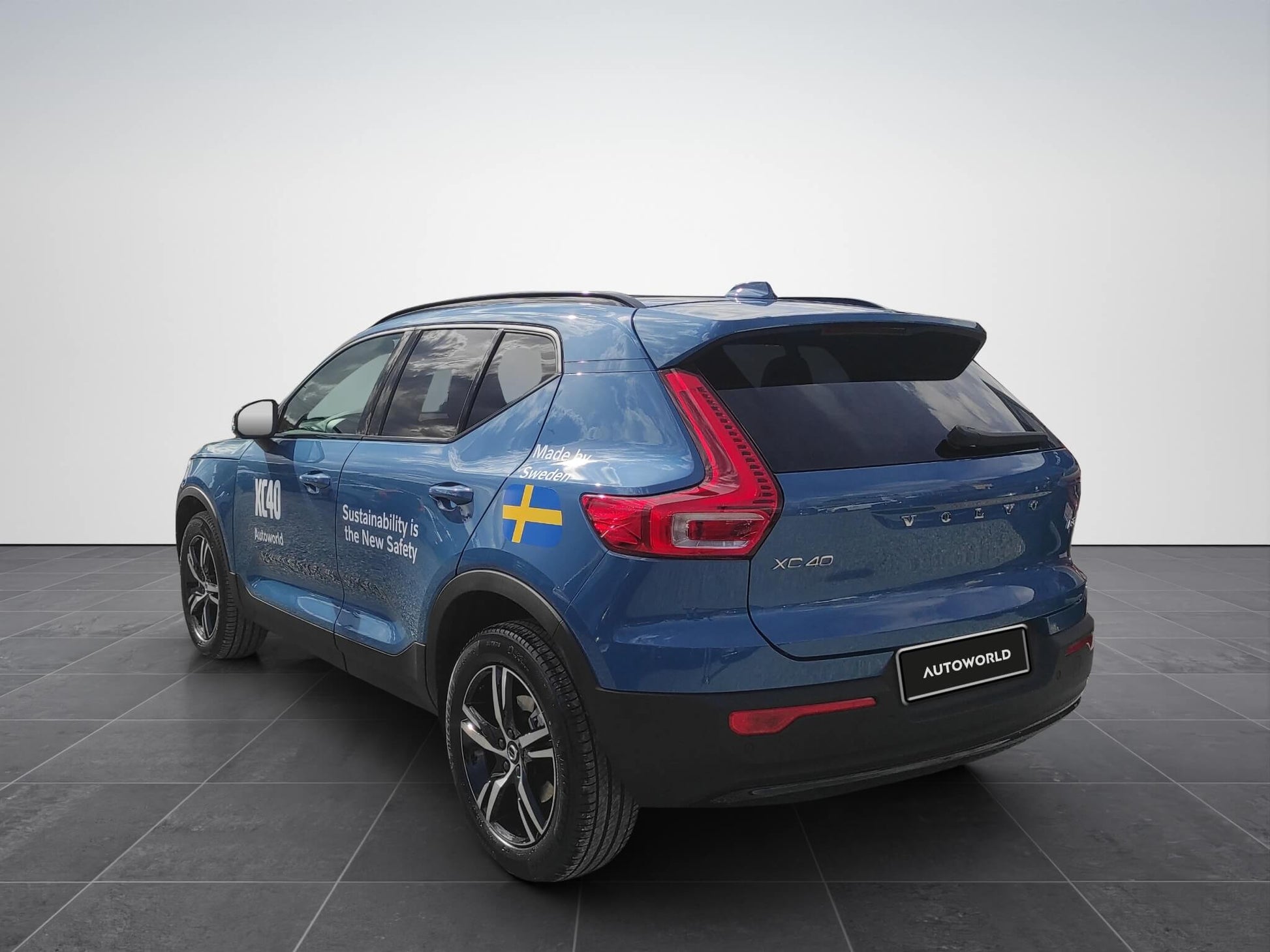Volvo XC 40 B# Plus Dark 2.0 Hybrid 163 CP Albastru - Samsaru's Car Outlet