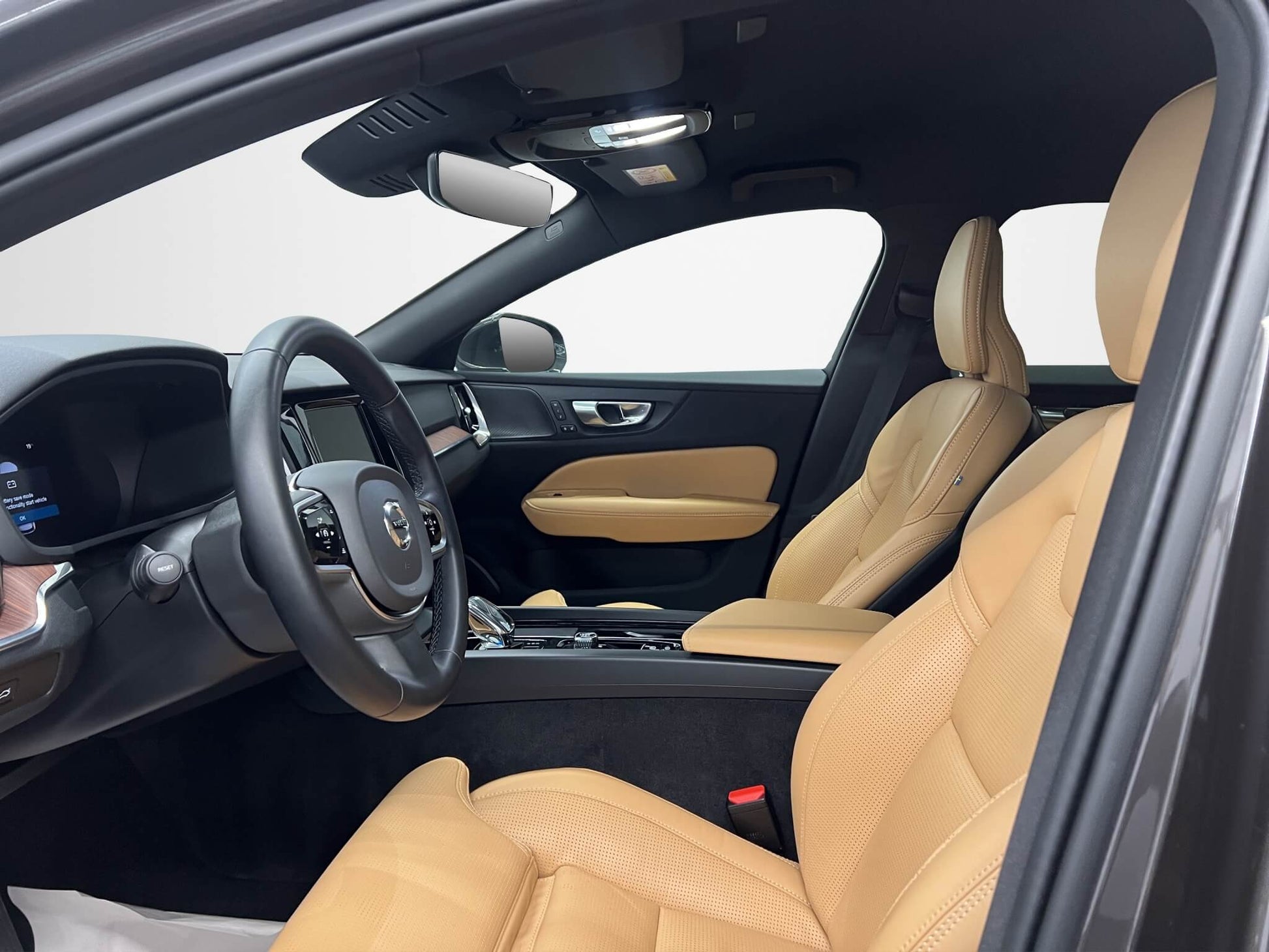 Volvo V60 B5 Plus Bright AWD MHEV Geartronic - Samsaru's Car Outlet