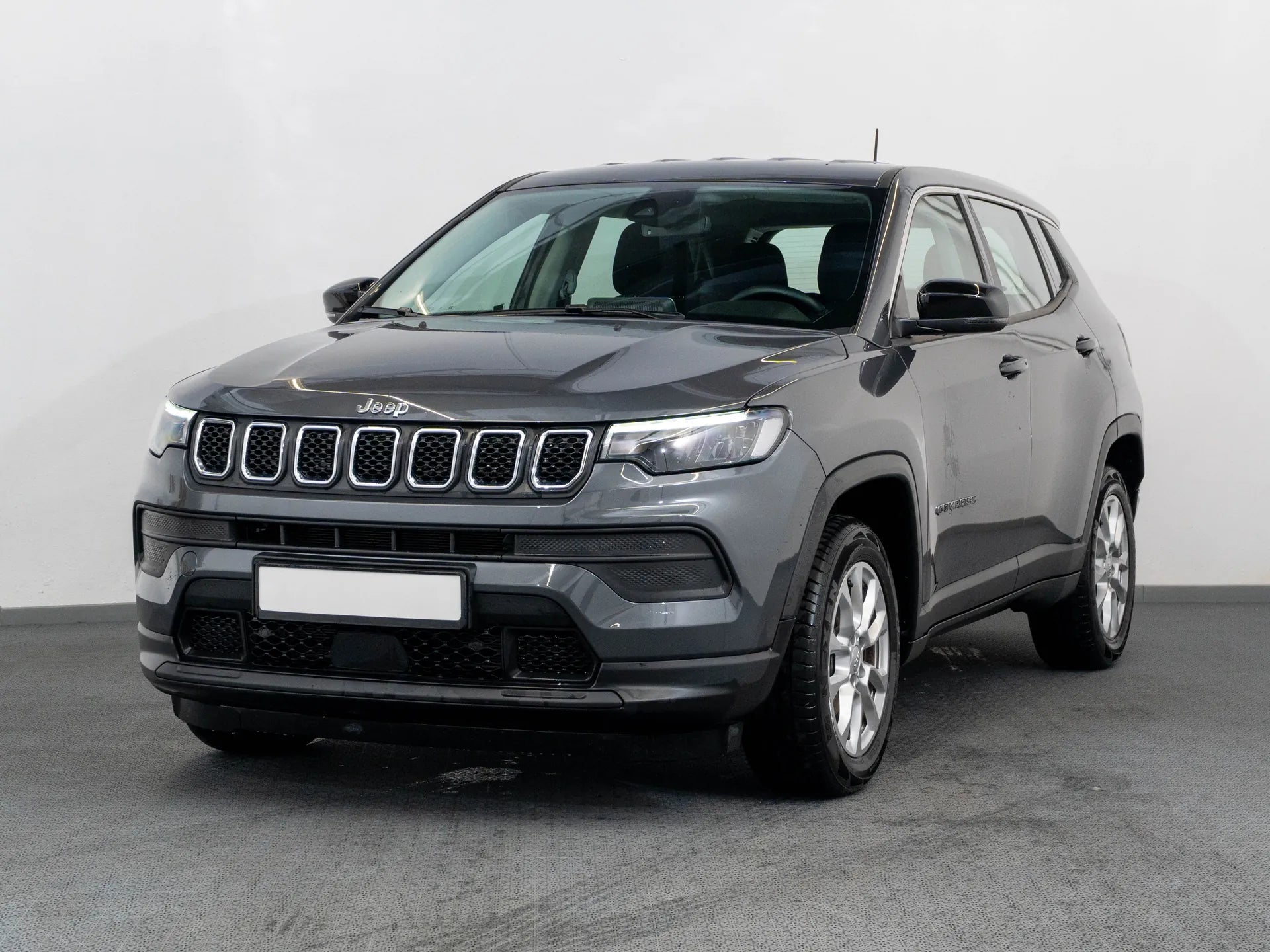 Jeep Compass 1.5 Benzina 130 CP Gri - Samsaru's Car Outlet