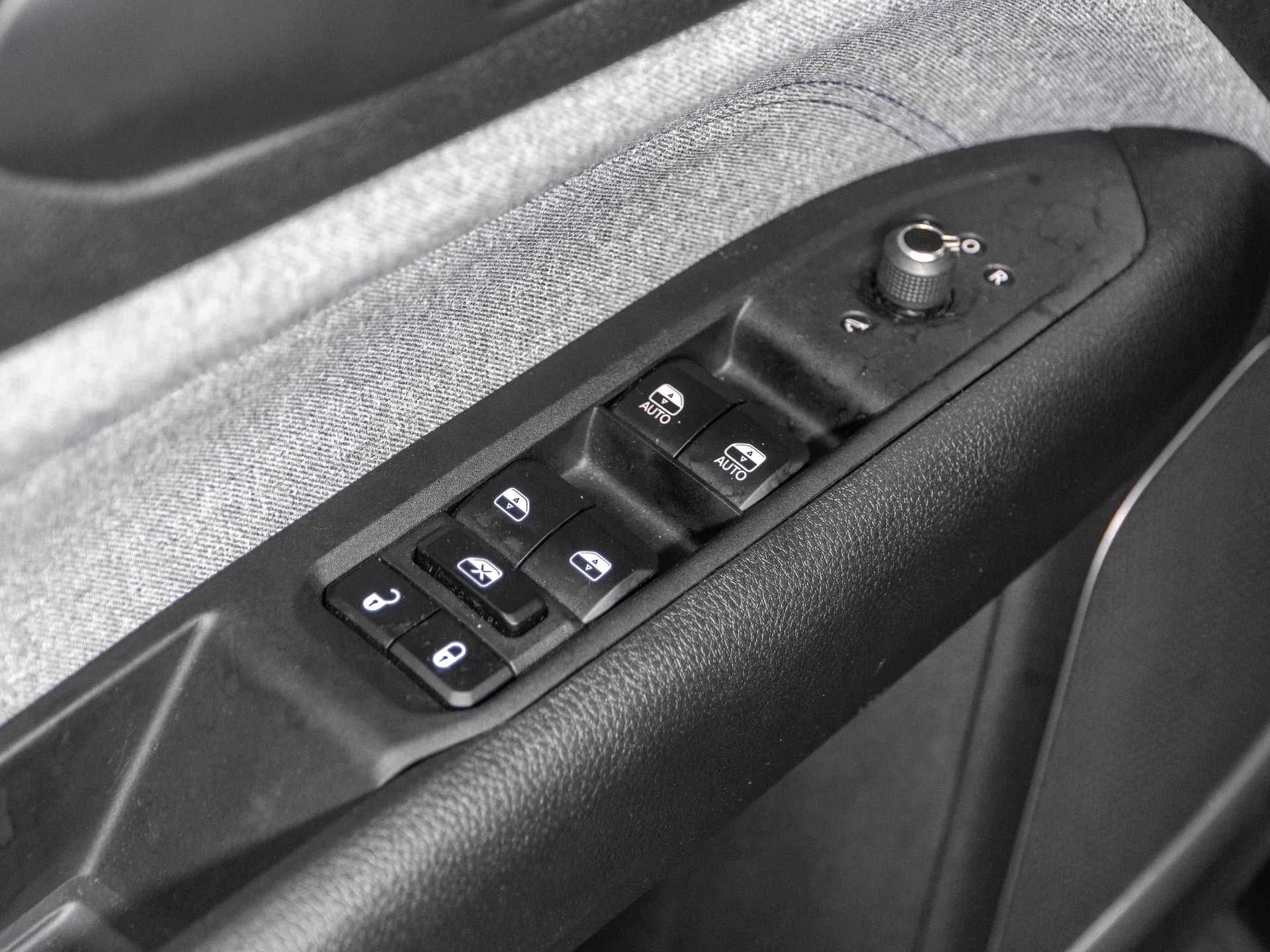 Jeep Compass 1.5 Benzina 130 CP Gri - Samsaru's Car Outlet
