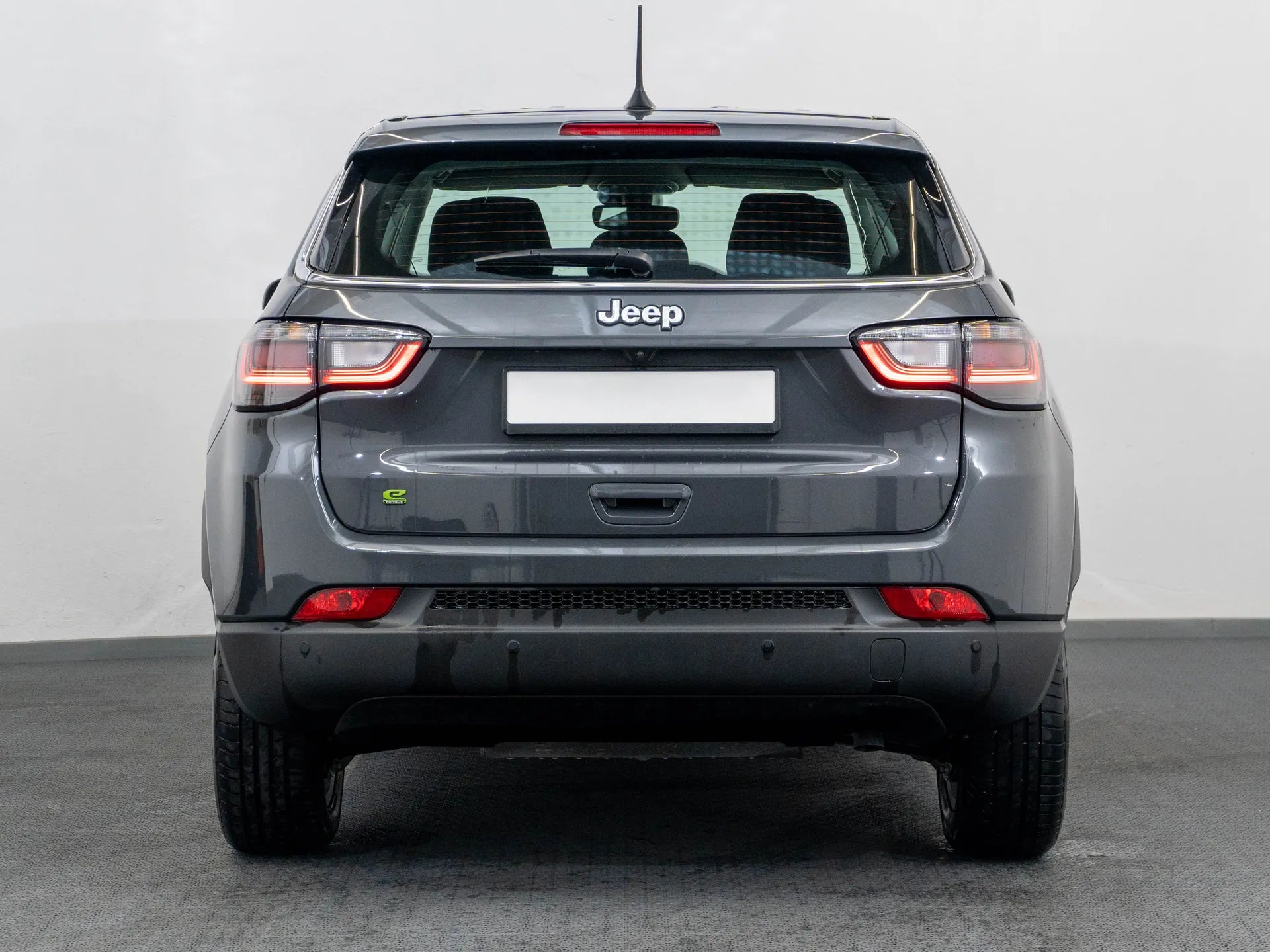 Jeep Compass 1.5 Benzina 130 CP Gri - Samsaru's Car Outlet