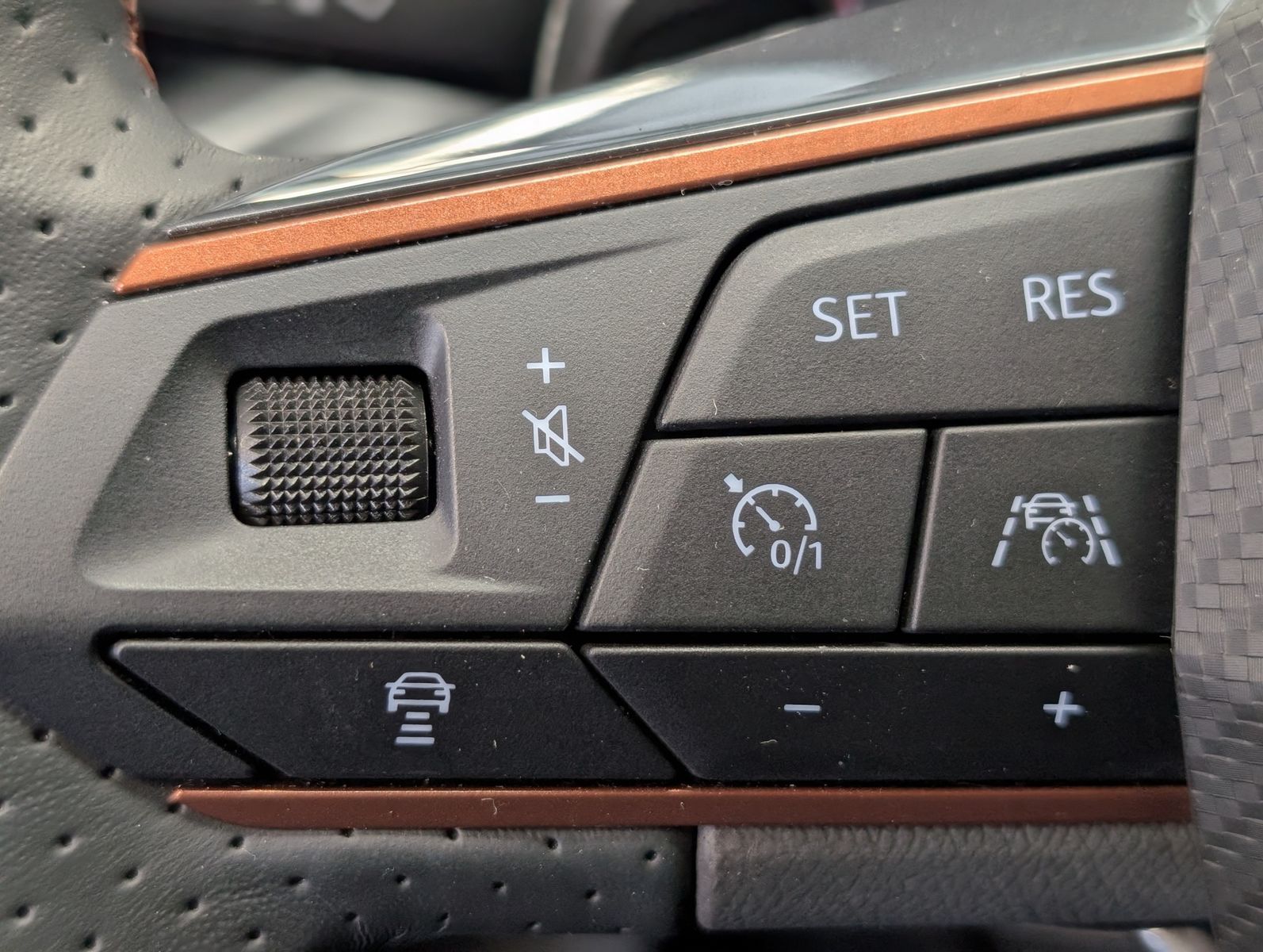 Cupra Leon 1.5eTSI DSG Matrix - Samsaru's Car Outlet