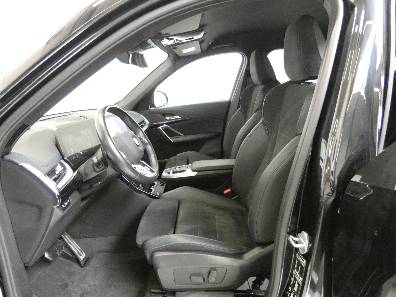 BMW X1 23d xDrive M Sportpaket - Samsaru's Car Outlet