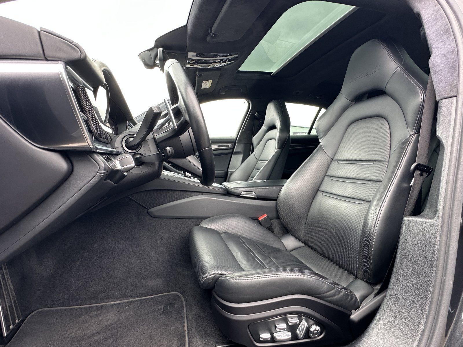 Porsche Panamera GT Turbo S E-Hybrid  Voll