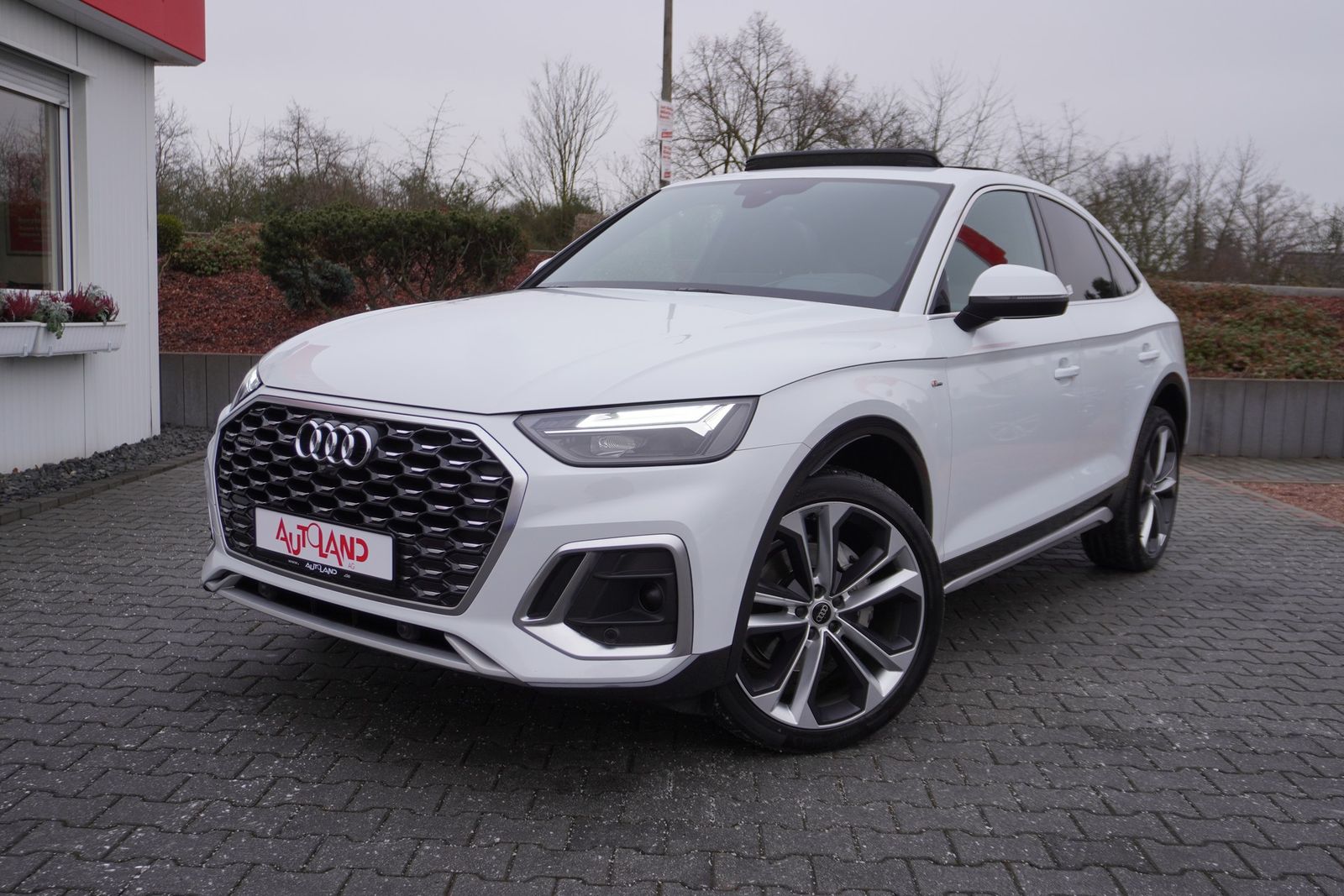 Audi Q5 Sportback S-Line 45 TFSI quattro s-tronic - Samsaru's Car Outlet