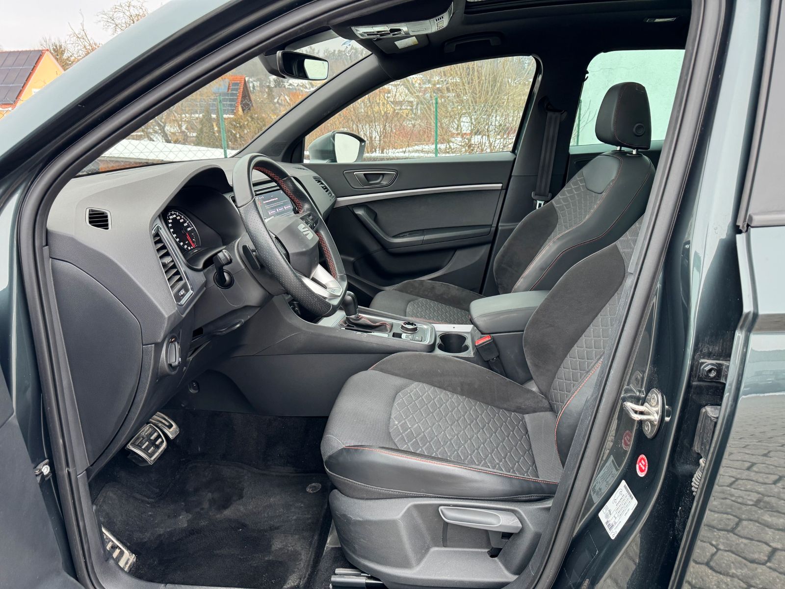 Seat Ateca FR 2.0 TSI DSG 4Drive ACC AHK PANO