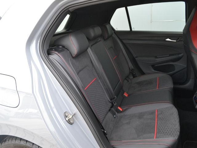 Volkswagen Golf VIII GTI - Samsaru's Car Outlet