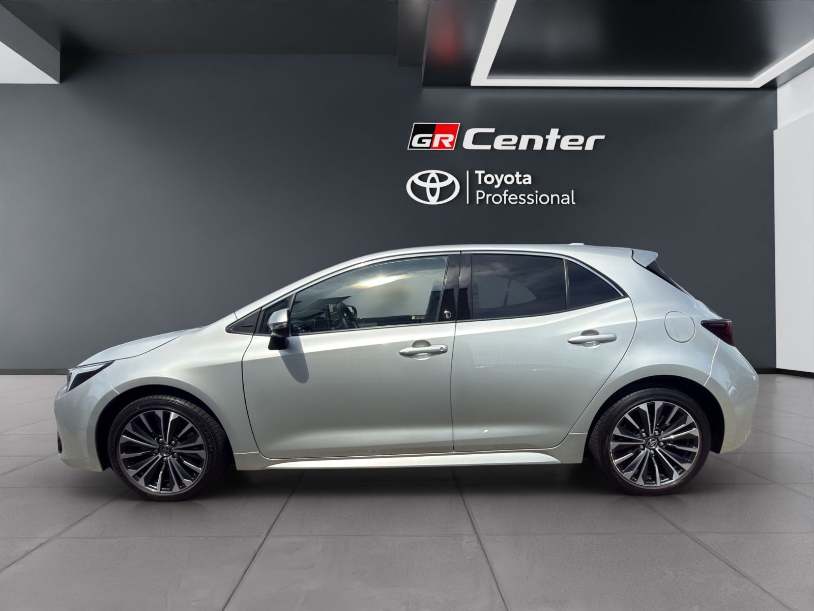 Toyota Corolla 2,0 Hybrid Team D *TECHNIK PAKET*