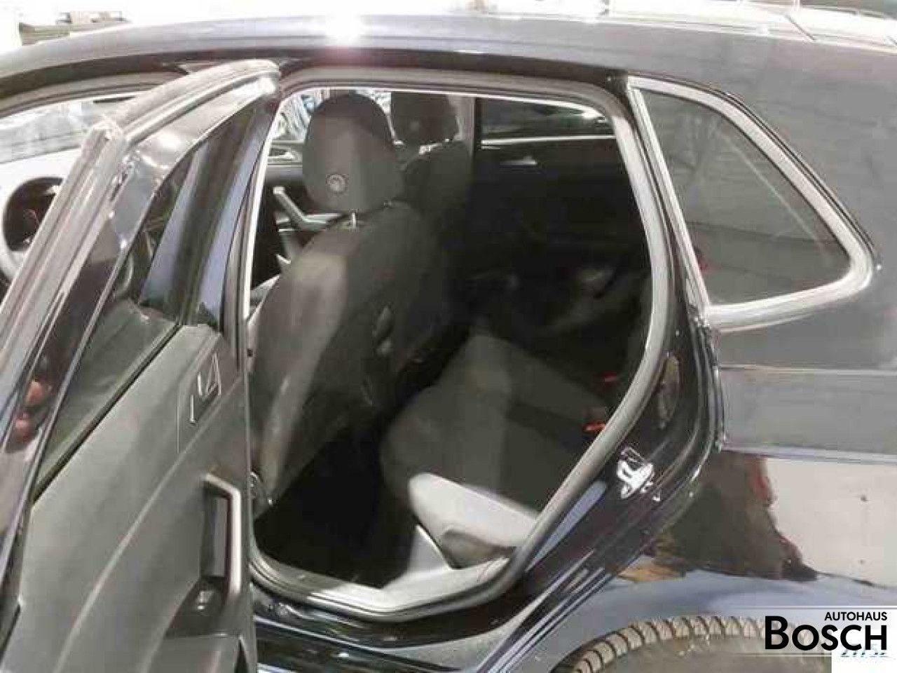 Volkswagen Polo 1.0 TSI Comfortline DSG - Samsaru's Car Outlet