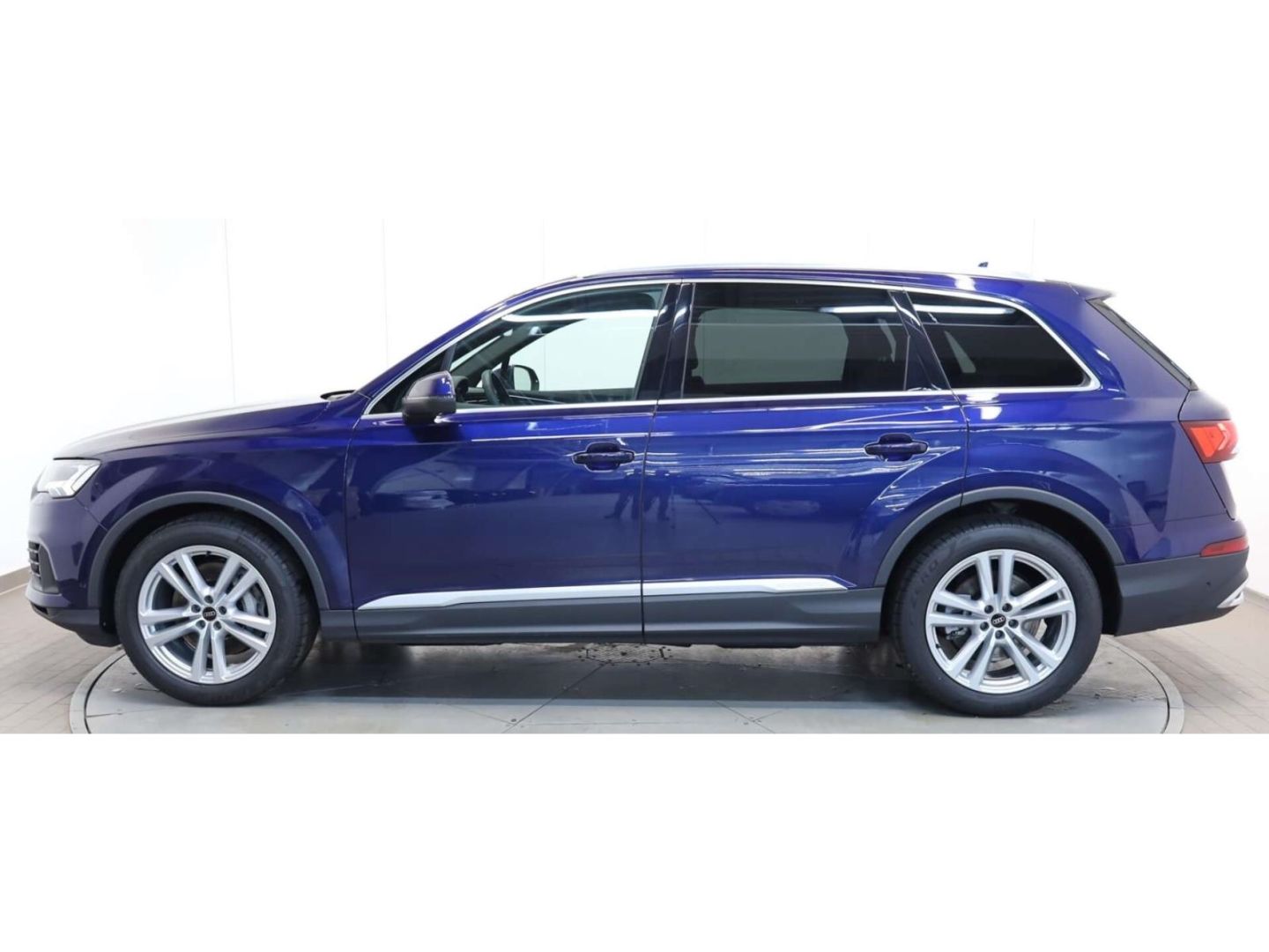 Audi Q7 55 TFSI quattro 7Sitze/AHK/P-Dach/360/Matrix