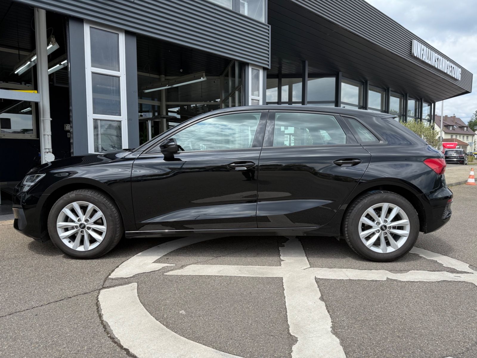 Audi A3 Sportback 30 TFSI S-Tronic - Samsaru's Car Outlet