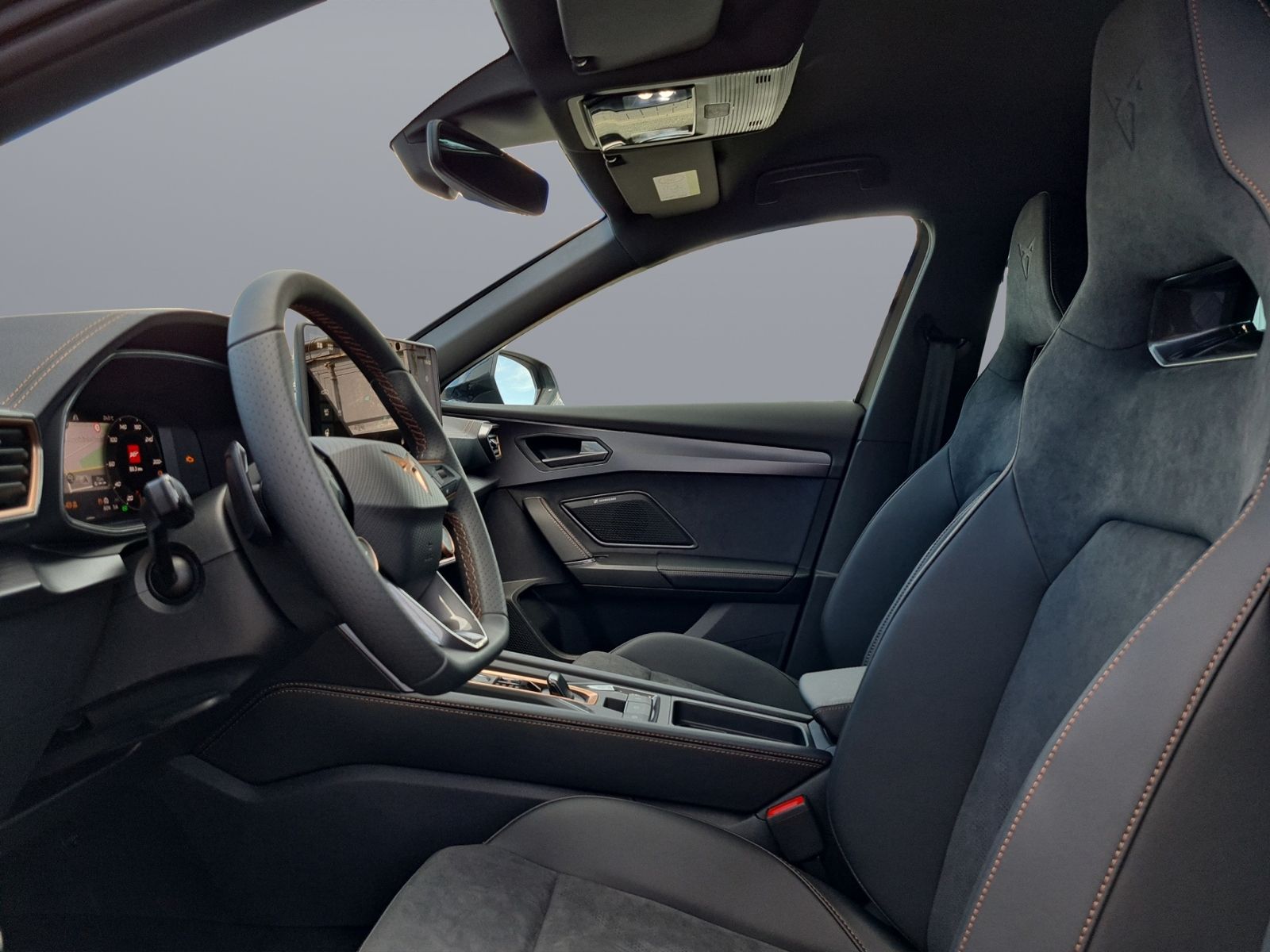 Cupra Formentor VZ 1.5e Hybrid - Samsaru's Car Outlet