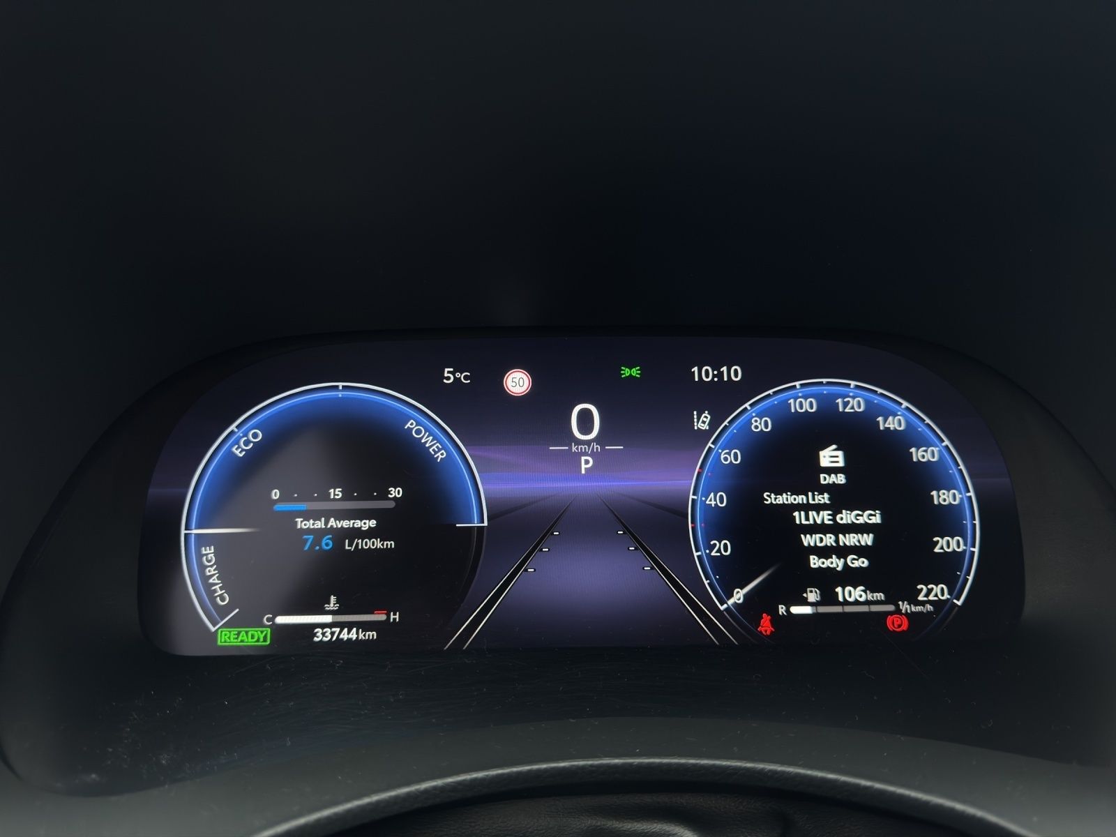 Toyota Highlander Hybrid Luxury 7 SITZER+LEDER+HuD+JBL