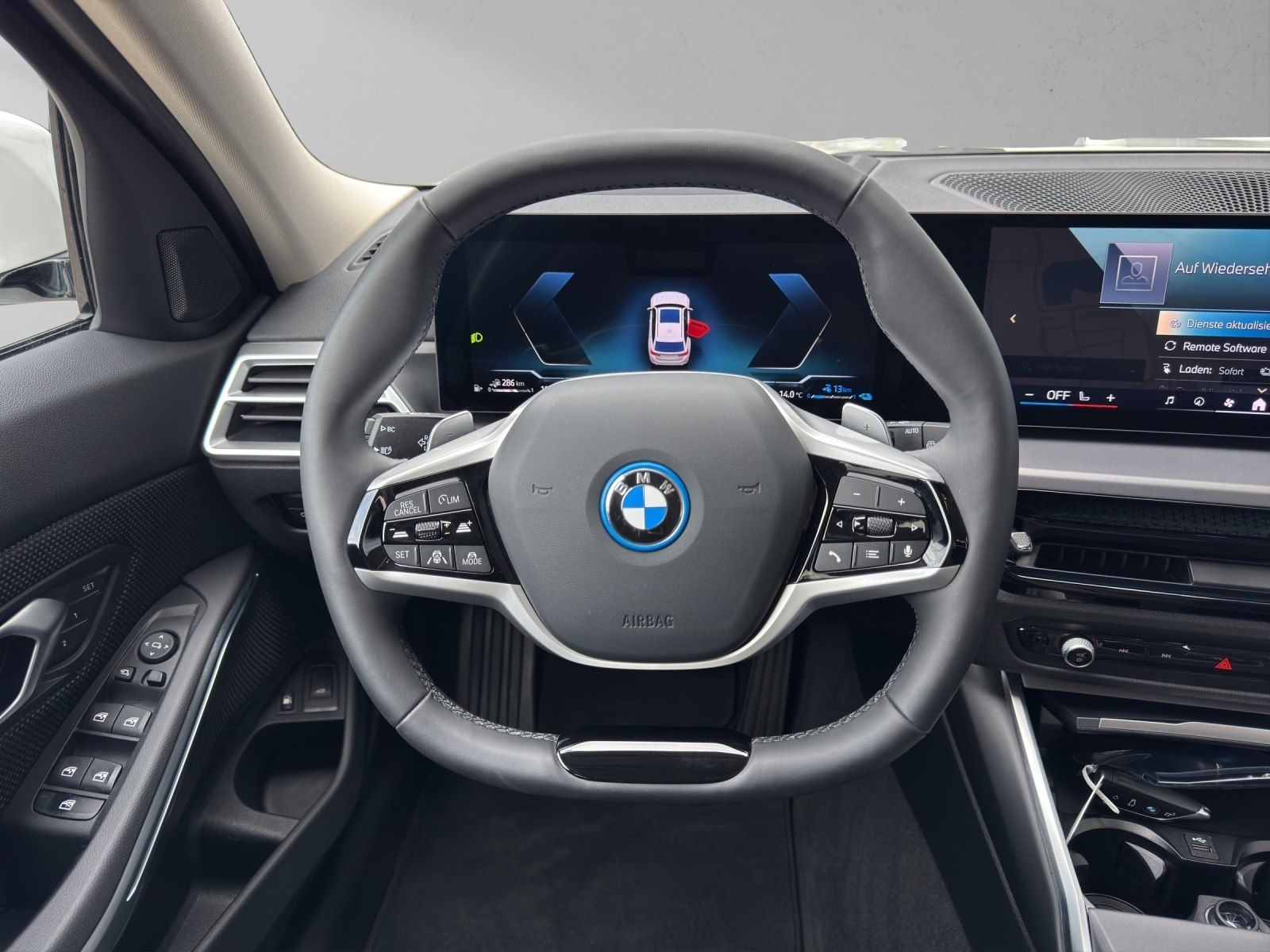 BMW 330e xDrive Touring 18" AHK ACC ab 379€ mtl. o.
