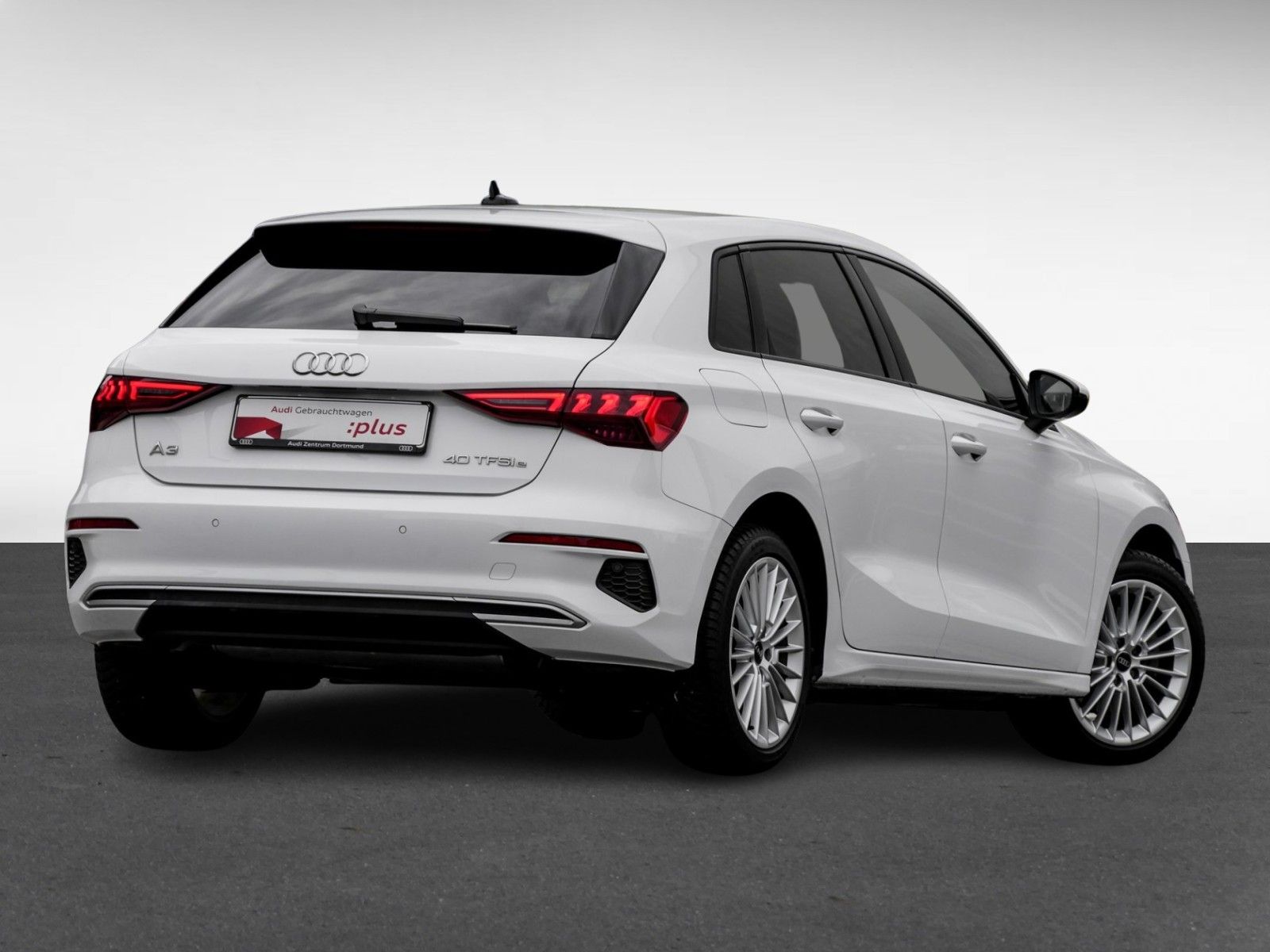 Audi A3 Sportback 40 HYBRID advanced PANO eKLAPPE LED