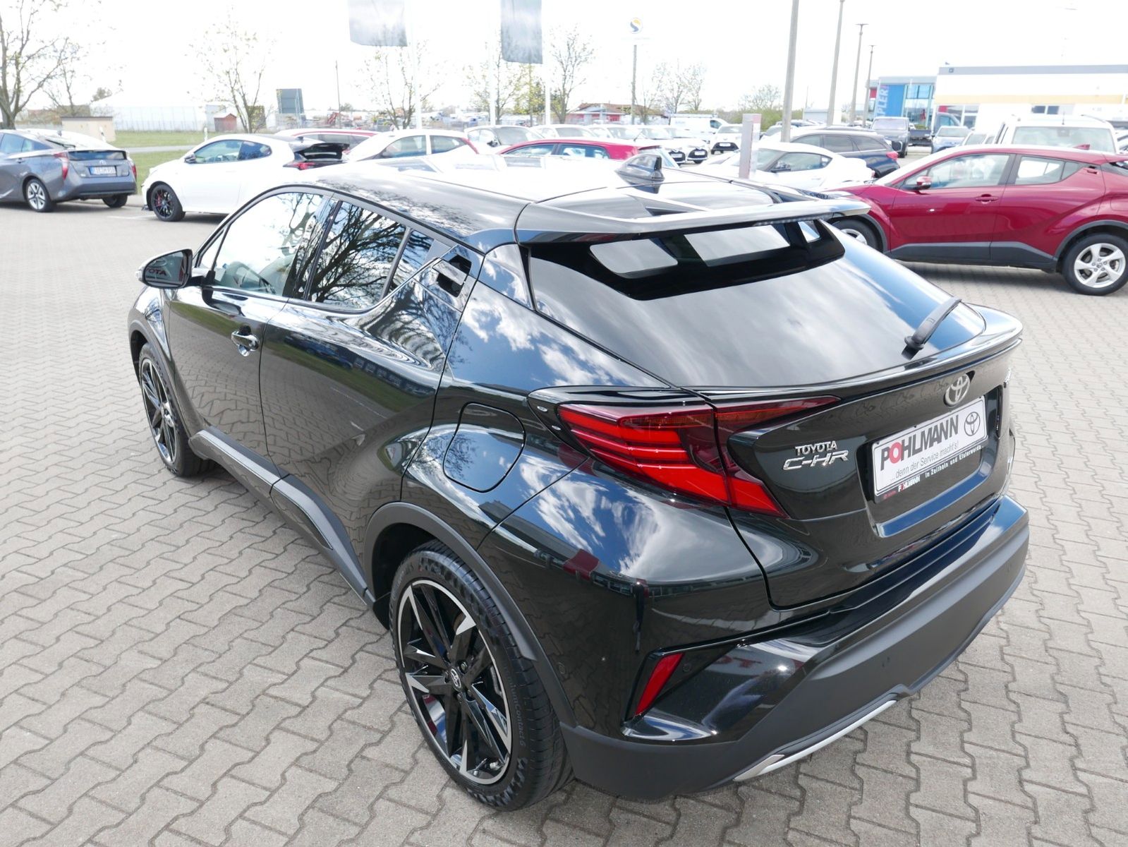 Toyota C-HR 2.0 Hybrid GR Sport Black - Samsaru's Car Outlet