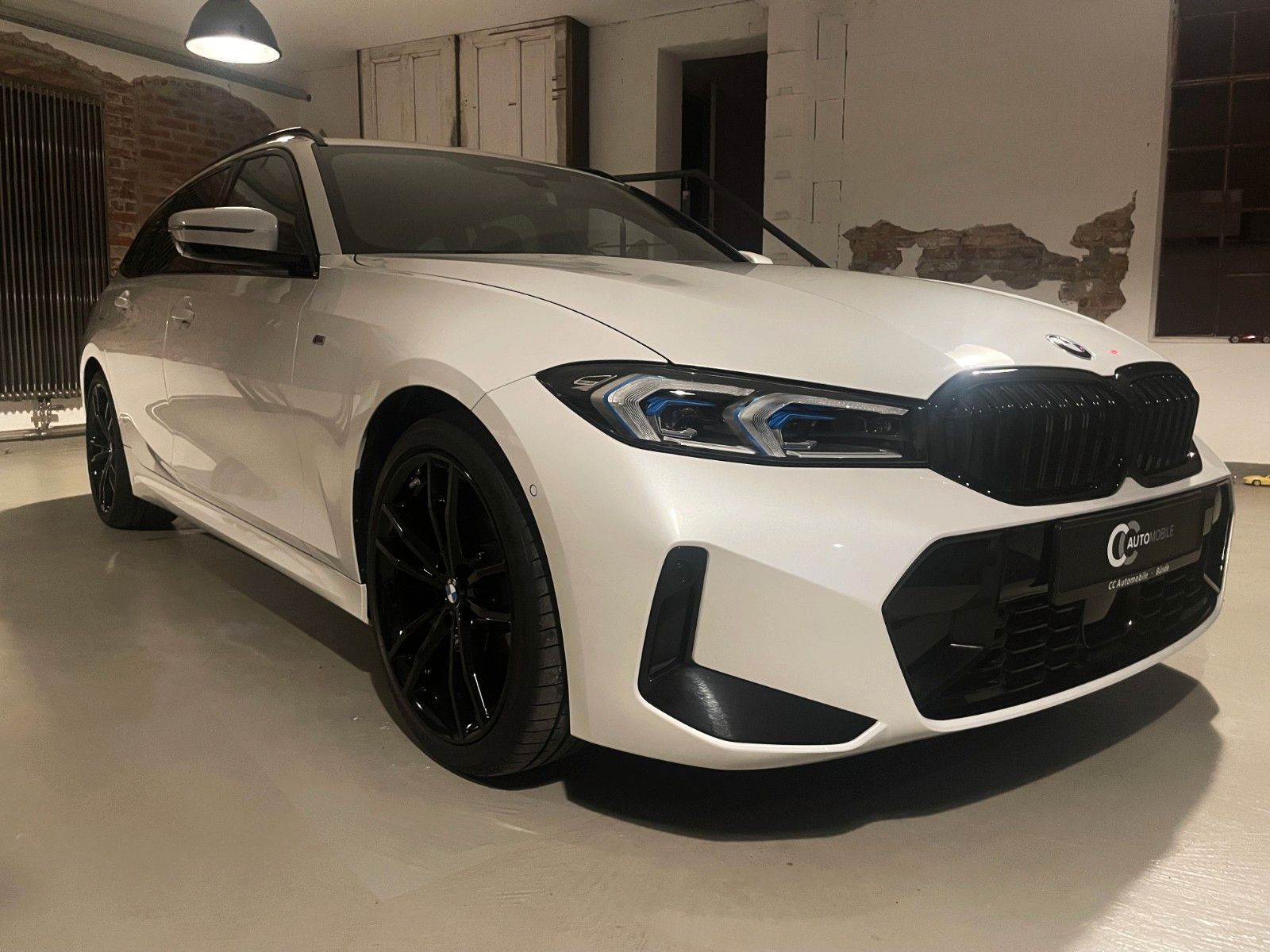 BMW 320d xDrive M Sport - Samsaru's Car Outlet