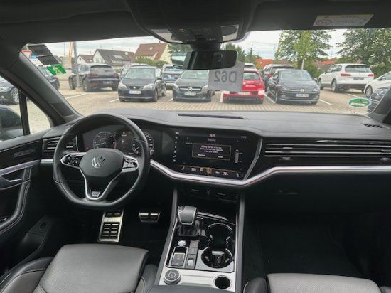 Volkswagen Touareg 3.0 TDI 4M R-LINE - Samsaru's Car Outlet