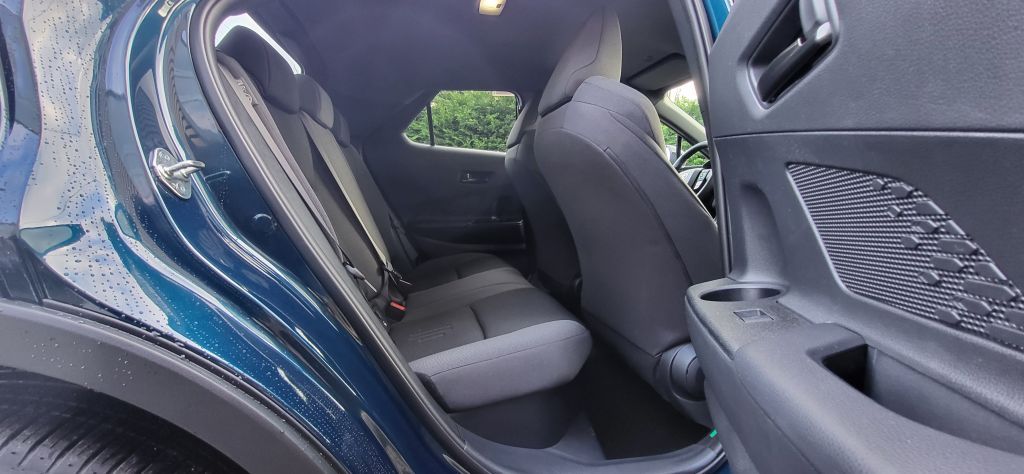 Toyota C-HR 1.8 Hybrid - Samsaru's Car Outlet