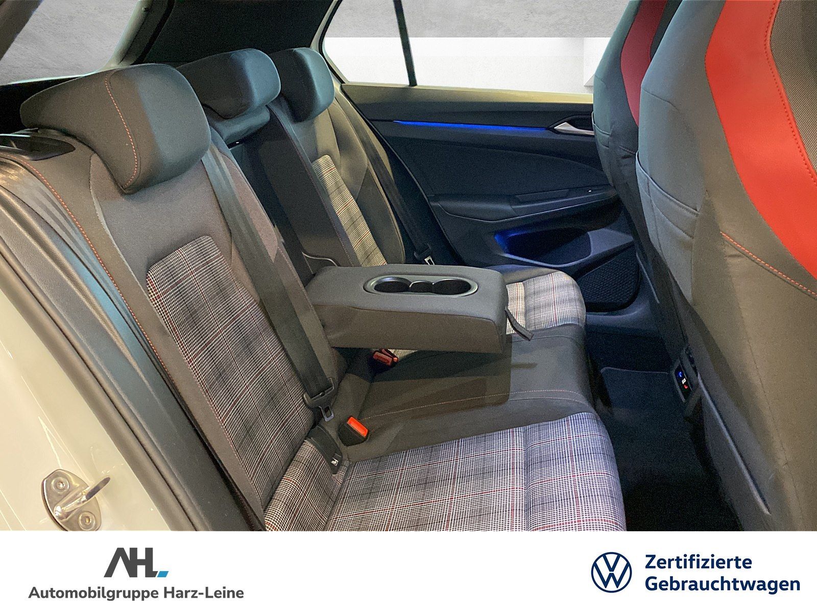 Volkswagen Golf GTI VIII 2.0 TSI DSG - Samsaru's Car Outlet
