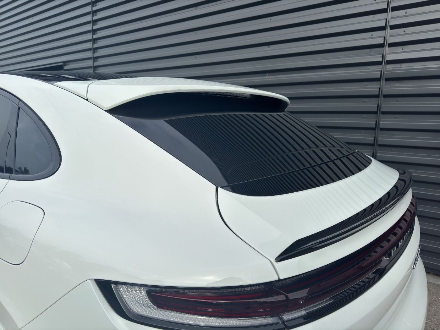 Porsche Cayenne E-Hybrid Coupe | Surround View |