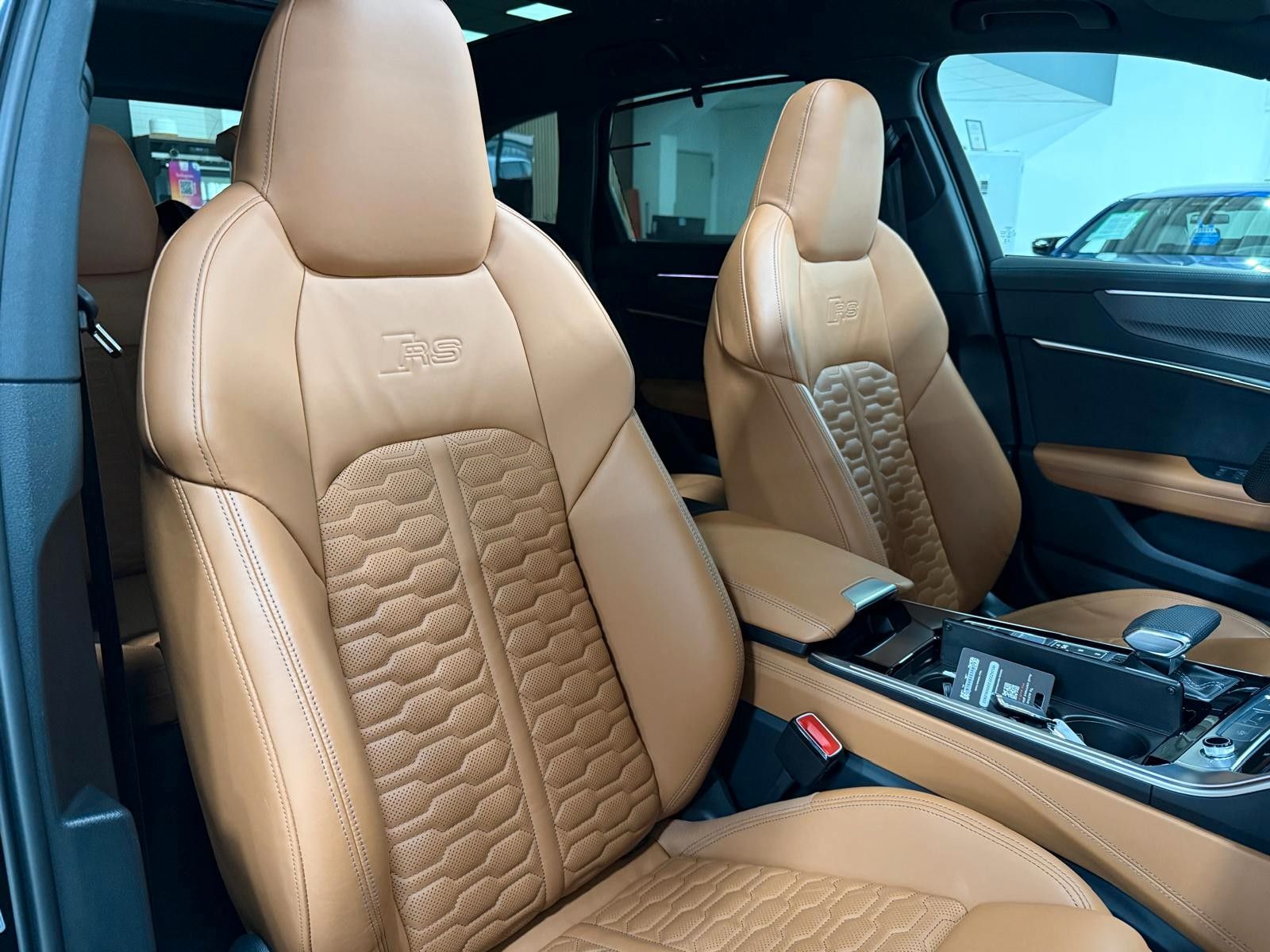Audi Avant 4.0 TFSI quattro* KERAMIK *PANO *B&O*