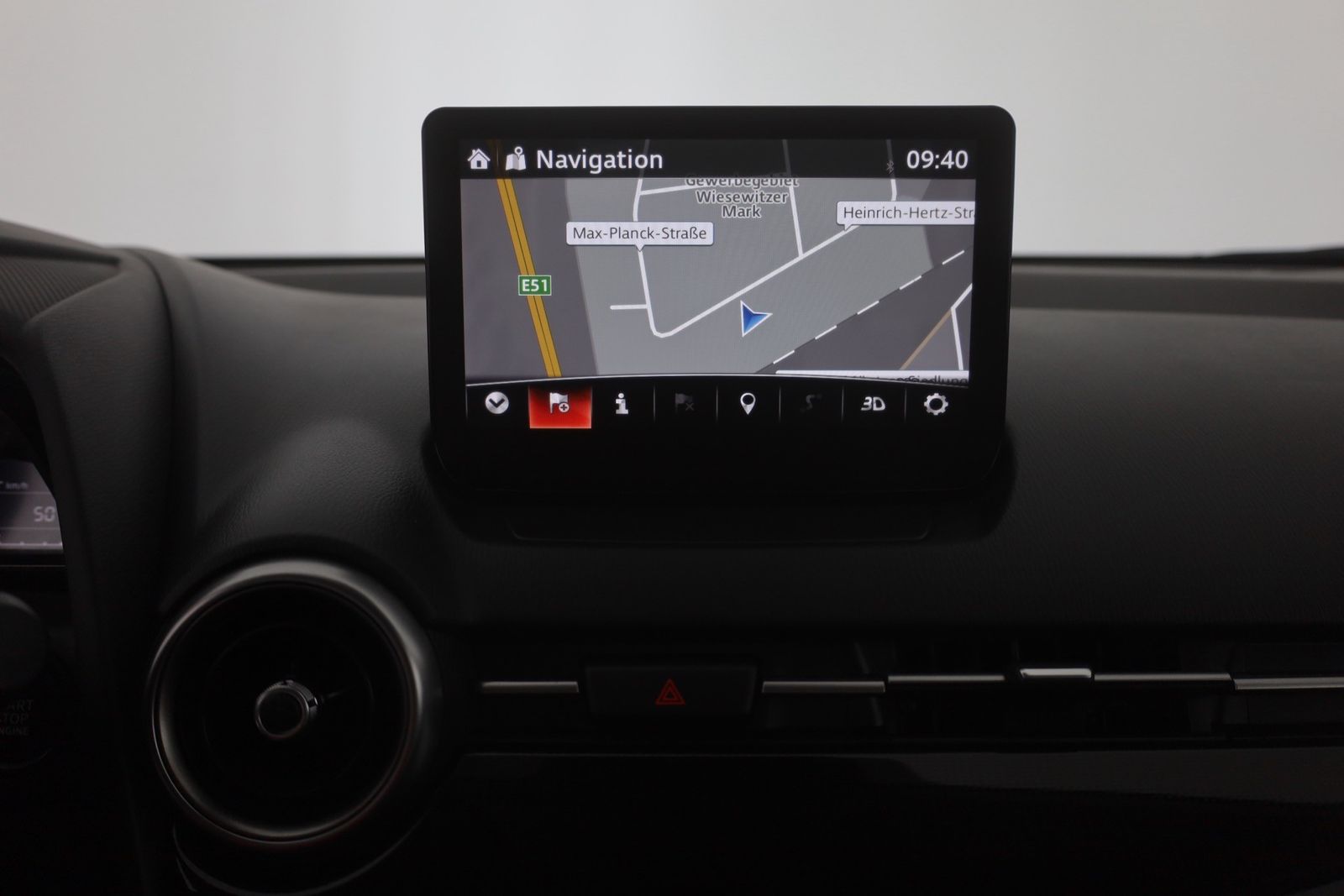 Mazda 2 1.5 SKYACTIV-G 90 Aut. - Samsaru's Car Outlet