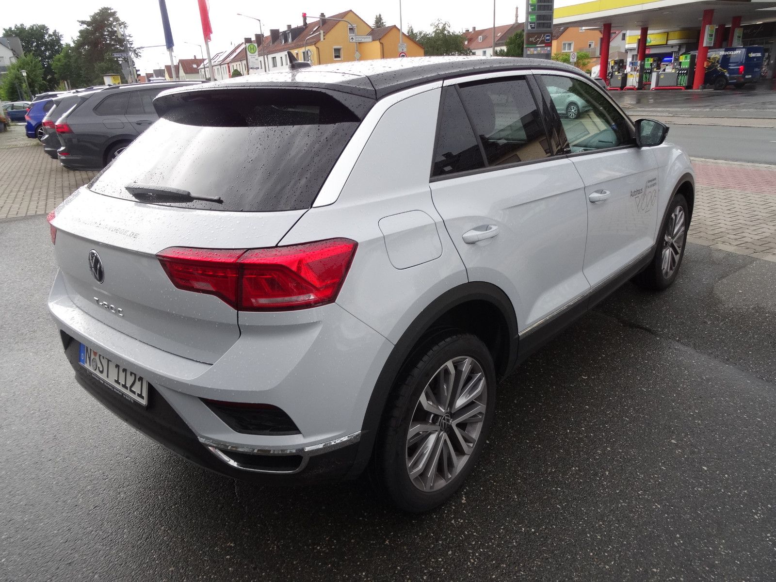 Volkswagen T-Roc 1.5 TSI DSG ACTIVE - Samsaru's Car Outlet