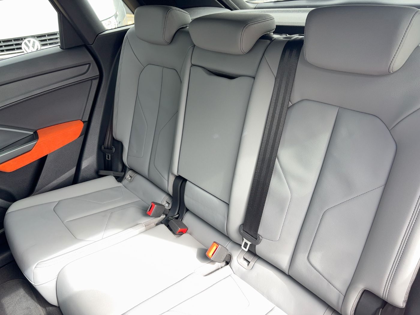 Audi Q3 S line TDI S tronic Kamera/Pano/AHK/ACC/LED