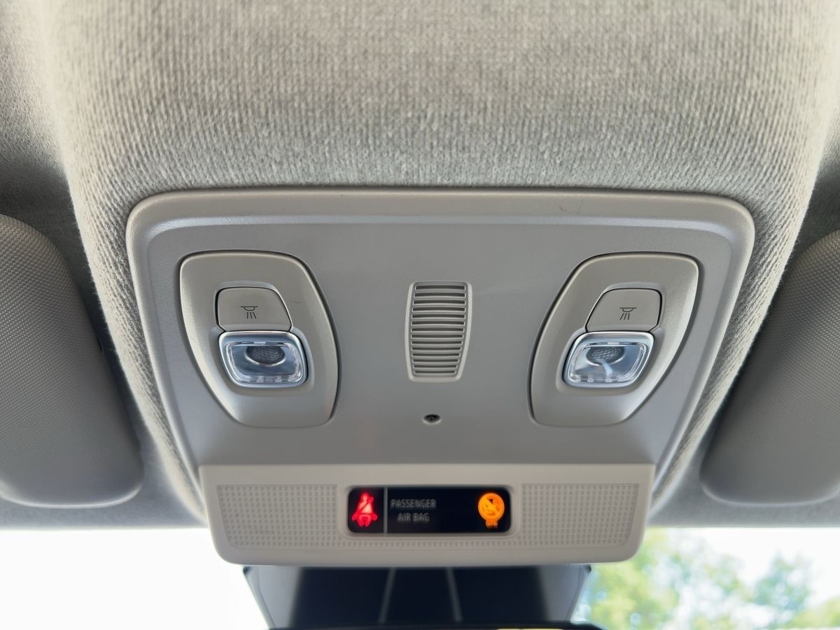 Renault ZOE EXPERIENCE R110 - Samsaru's Car Outlet