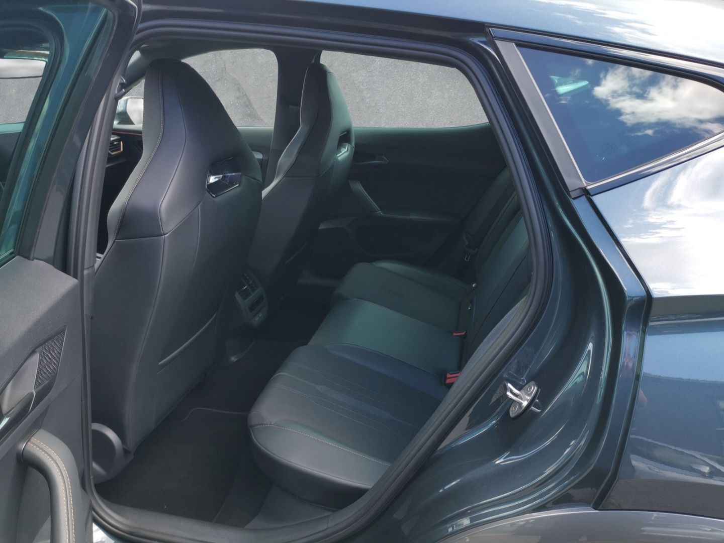 Cupra Formentor VZ 4Drive 2.0 TSI 310PS 7G-DSG AD AHK-