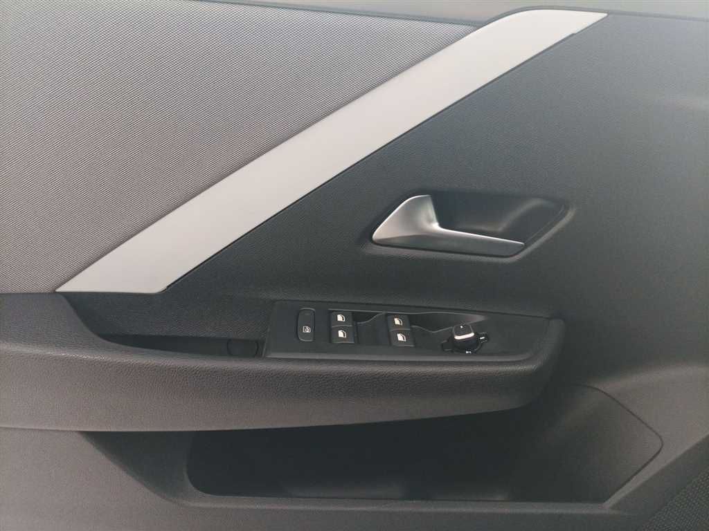 Opel Astra 1.2 - Samsaru's Car Outlet