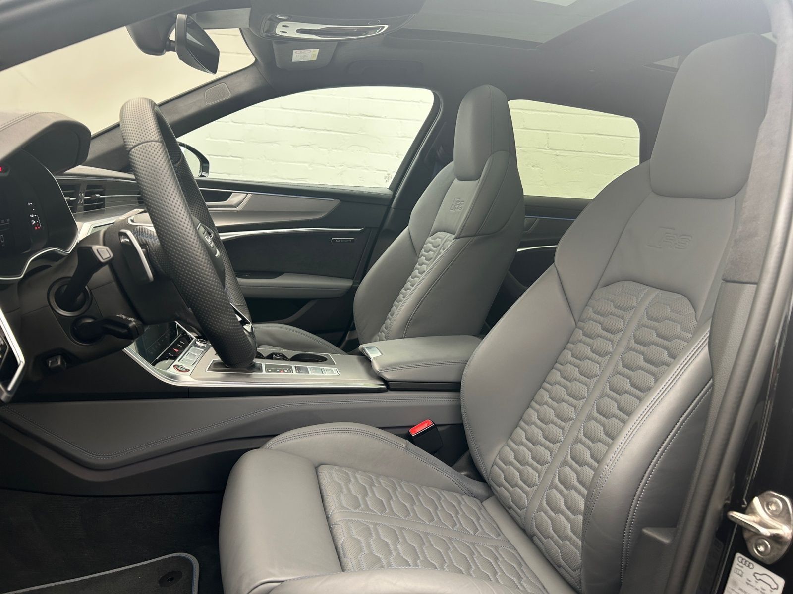 Audi RS 6 Avant*NAVI-PLUS*HUD*RS-AGA*PANO*OPTIK-PAKET