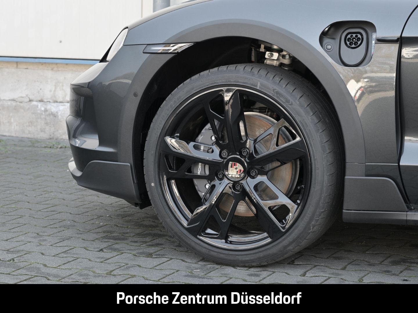 Porsche Taycan 4 Cross Turismo LED-Matrix InnoDrive