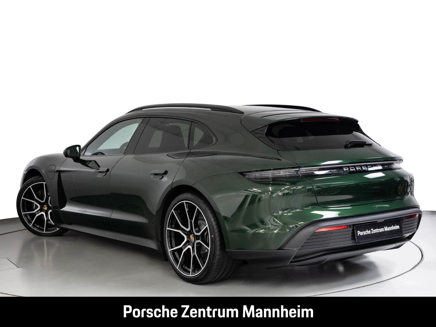 Porsche Taycan Sport Turismo SurroundView InnoDrive HD-M