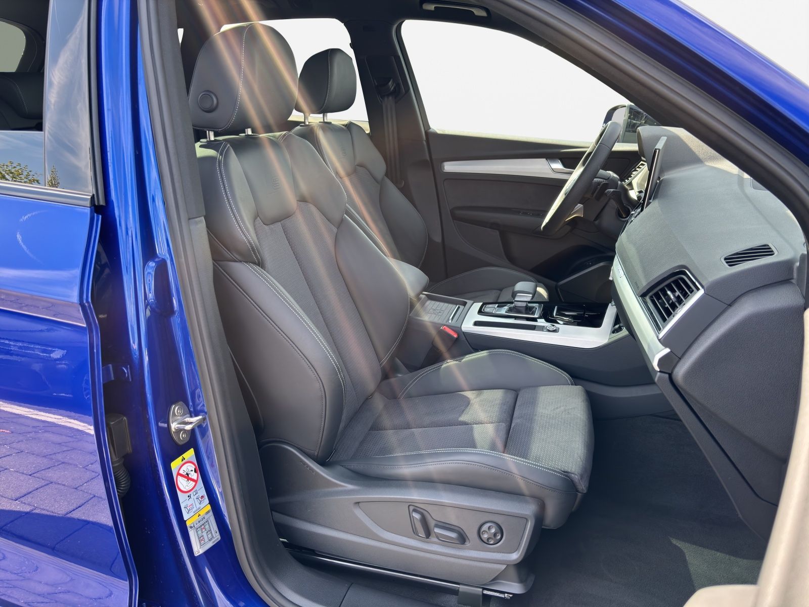 Audi Q5 55 TFSIe S-LINE*NAVI-PLUS*MATRIX*AHK*PANO*OPT