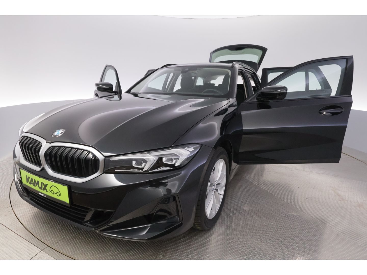BMW 320 d xdrive Touring - Samsaru's Car Outlet