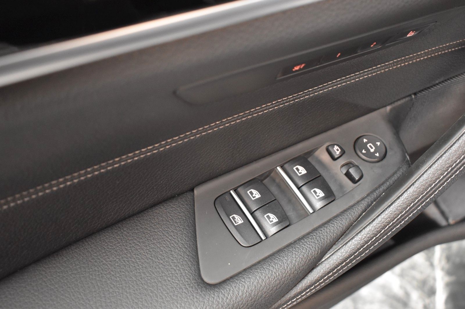 BMW 520 d xDrive Luxury Line*HEAD-UP*ASSIST*HIFI*LED