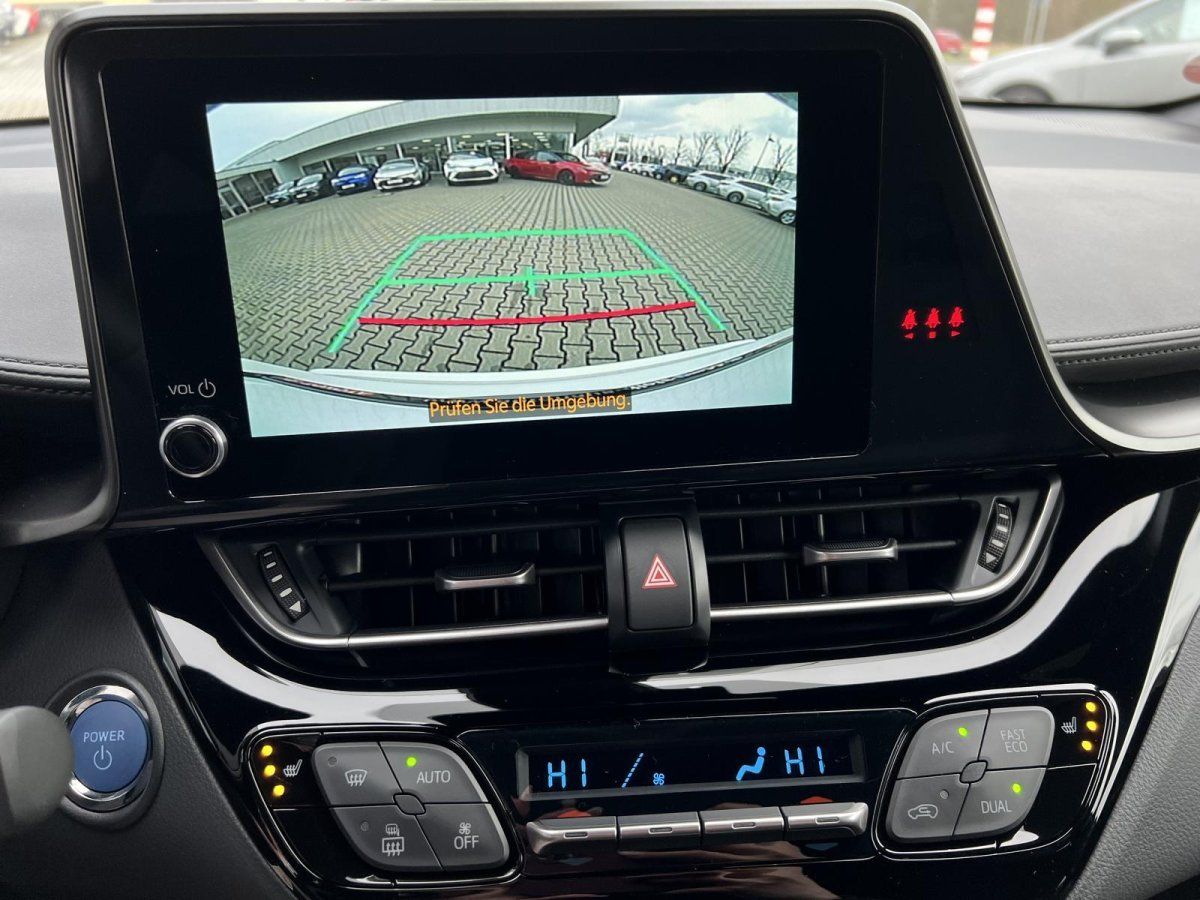 Toyota C-HR 2.0 Hybrid - Samsaru's Car Outlet