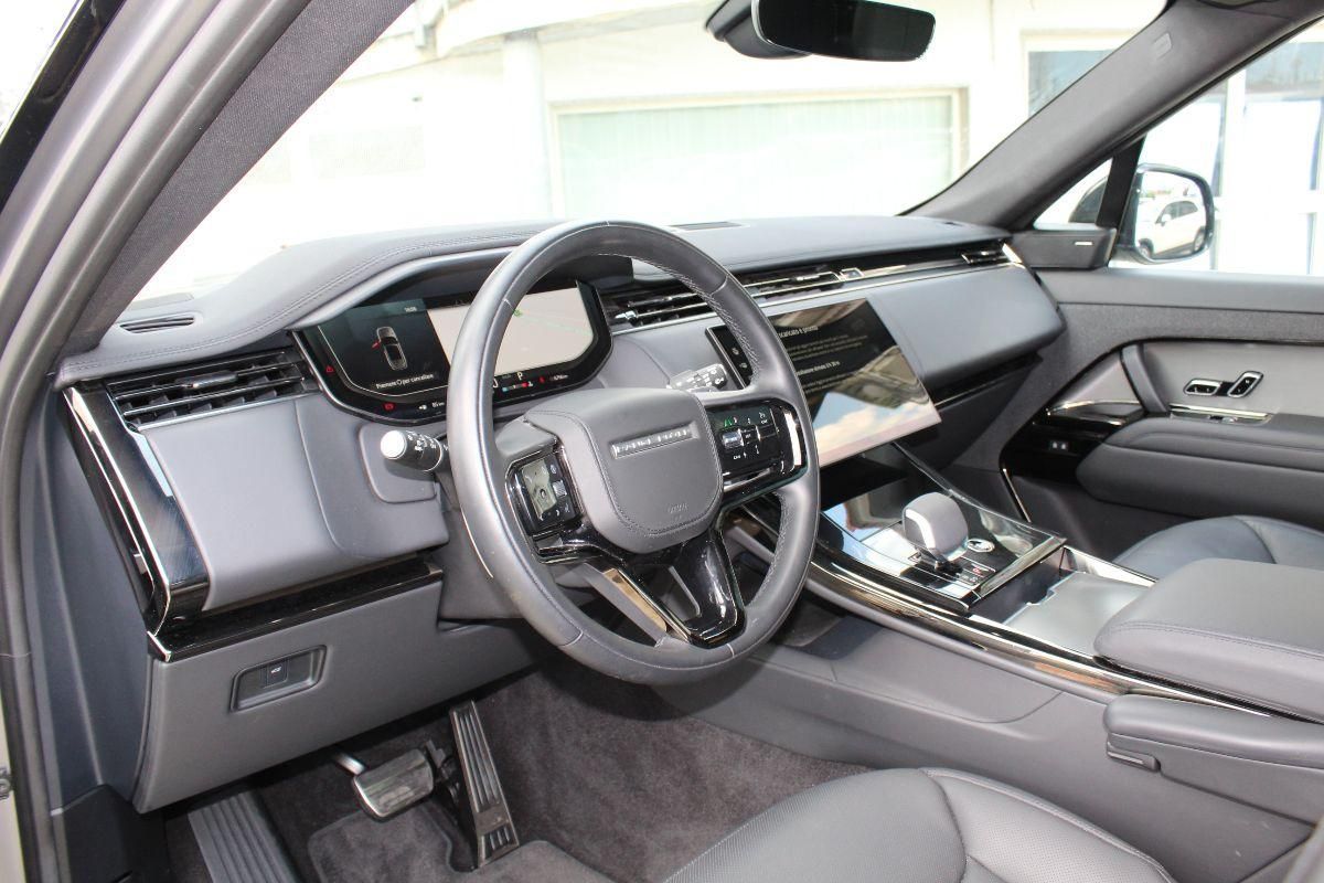 Range Rover Sport 3.0 SDV6 - Samsaru's Car Outlet