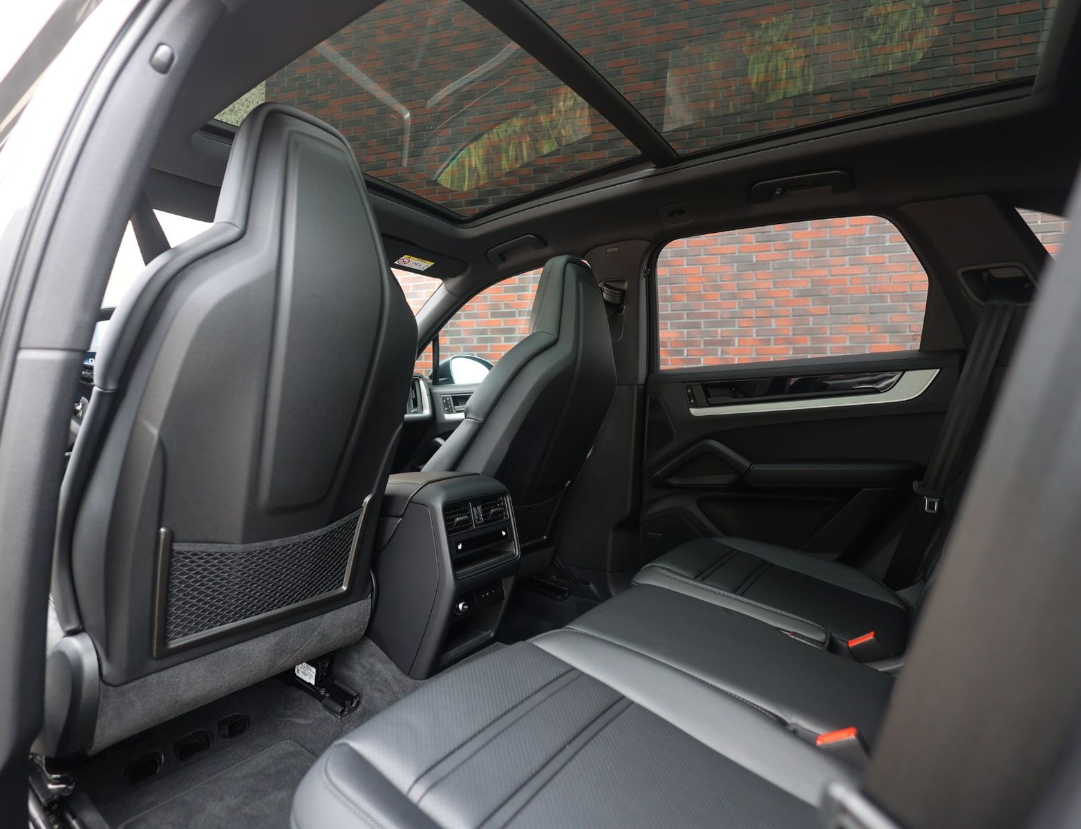 Porsche Cayenne E-Hybrid | Pas.Display - Pano - AHK