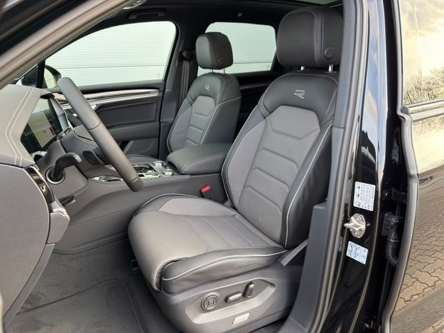 Volkswagen Touareg 3.0 TDI R-Line Final AHK 21Z Pano Stand