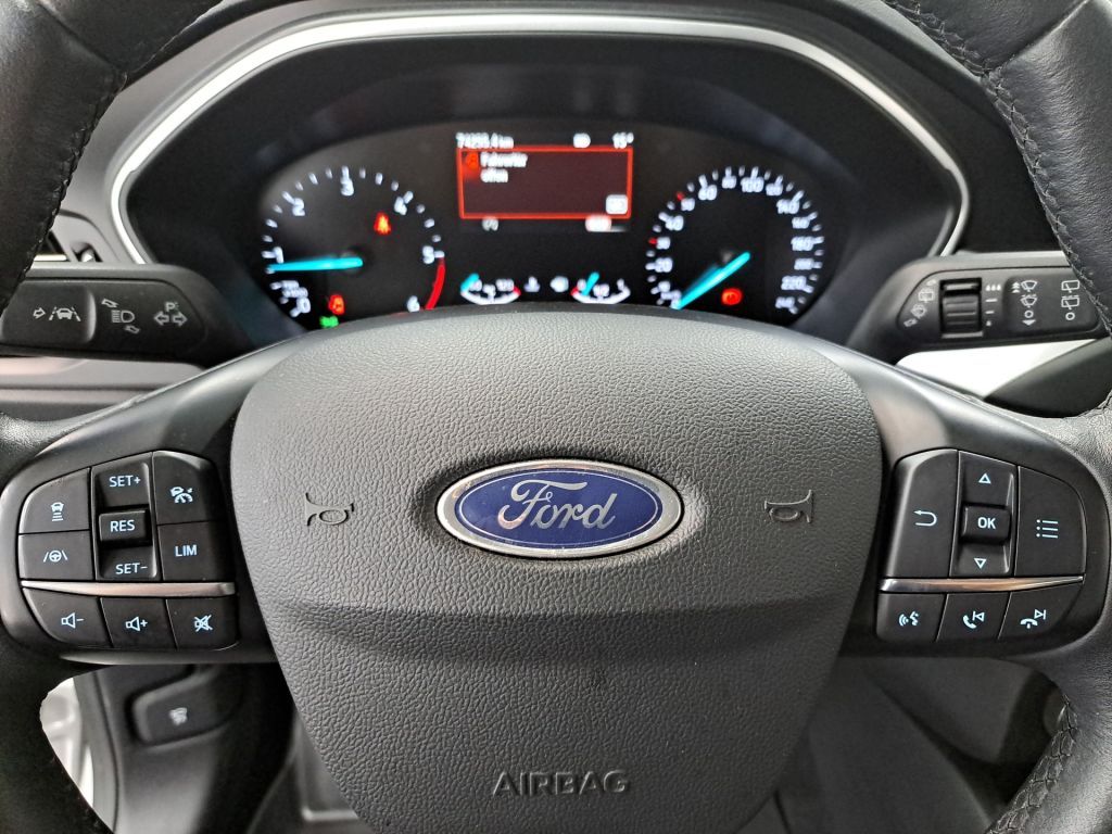 Ford Focus Turnier 2.0 Aut. COOL&CONNECT LED NAVI AHK