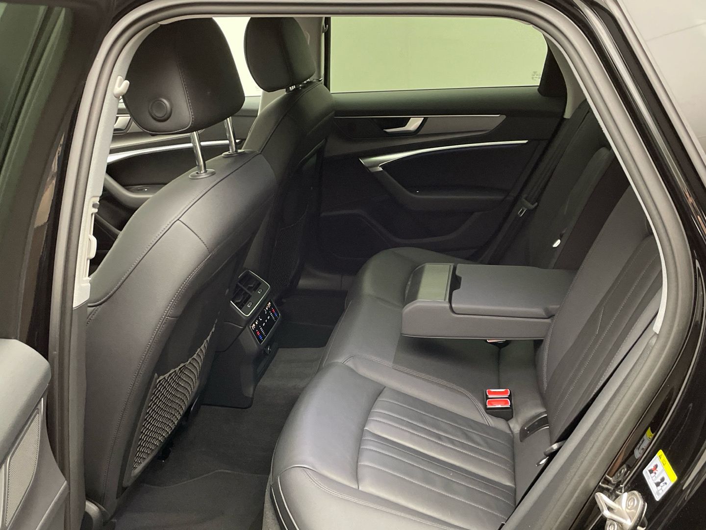 Audi A6 Avant 40 TDI quattro - Samsaru's Car Outlet