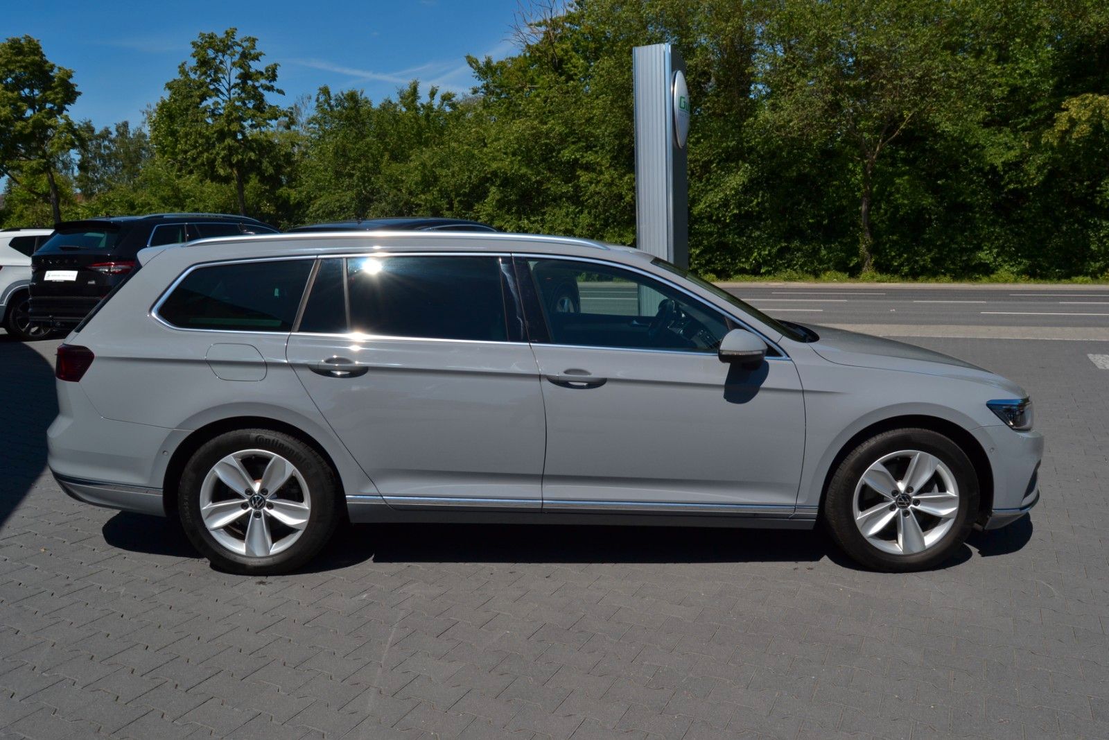 Volkswagen Passat TDI 200 PS AHK Matrix ab 5,49% Finz!