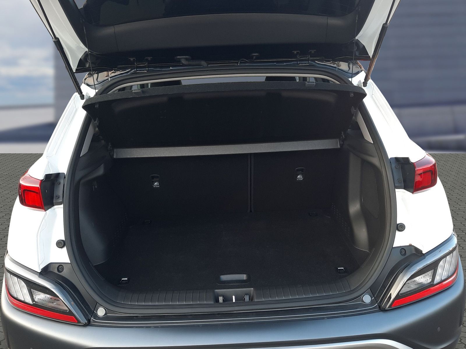 Hyundai Kona 1.6 T-GDI HEV Prime - Samsaru's Car Outlet