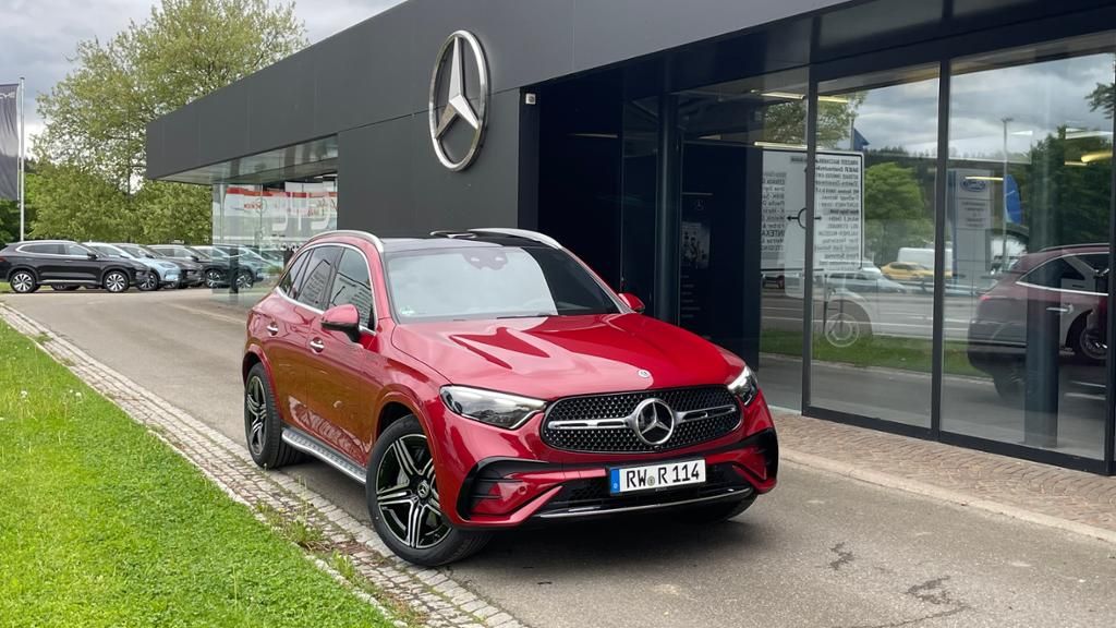 Mercedes-Benz GLC 300 d 4M AMG+AHK+PANO+20''+DISTR+MEM+DIGI+36